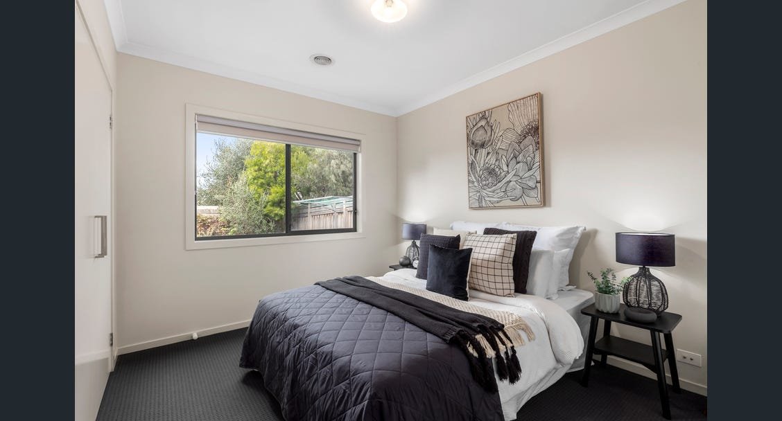 Property Gallery Thumbnail 9