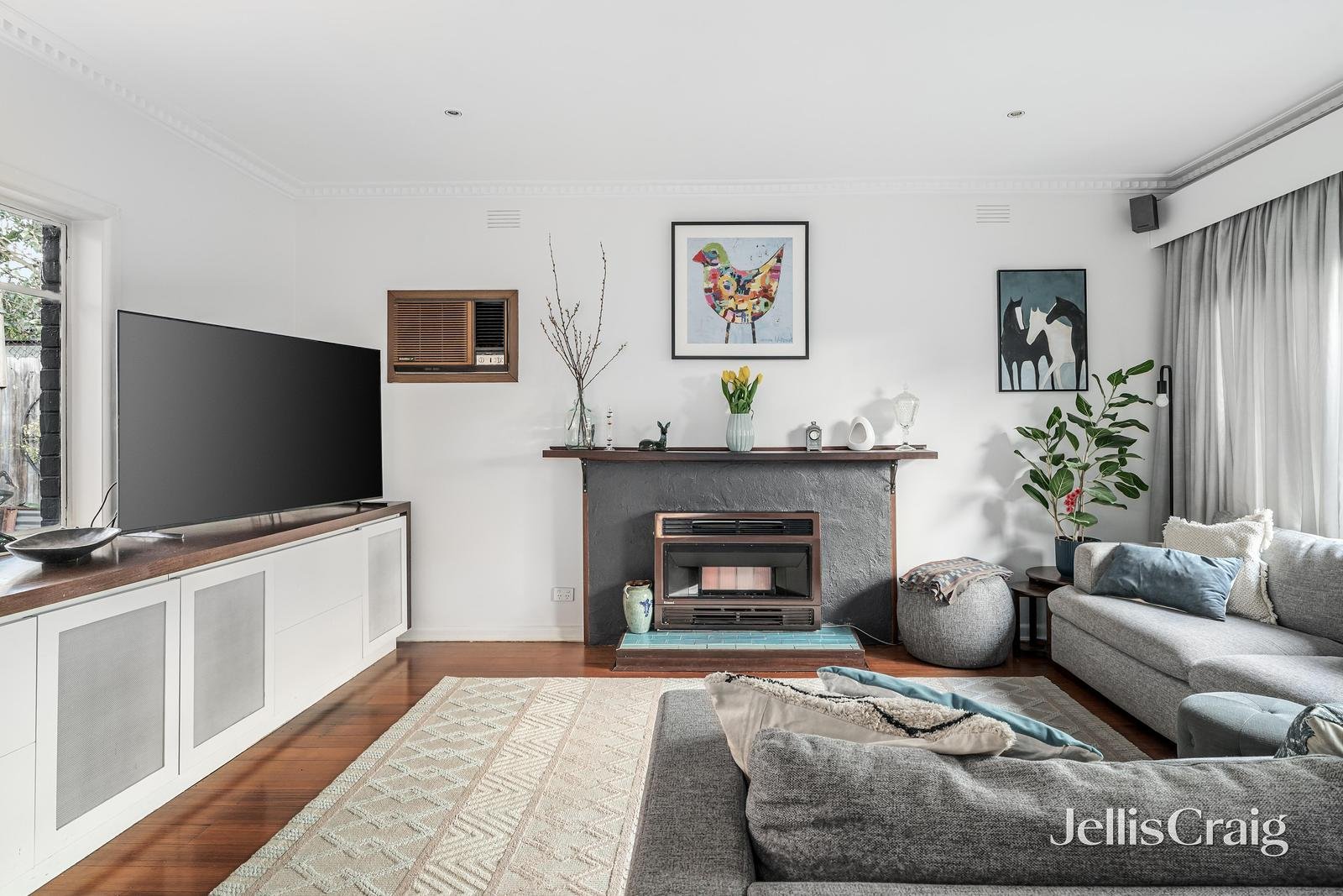 5 Luke Avenue, Blackburn image 2