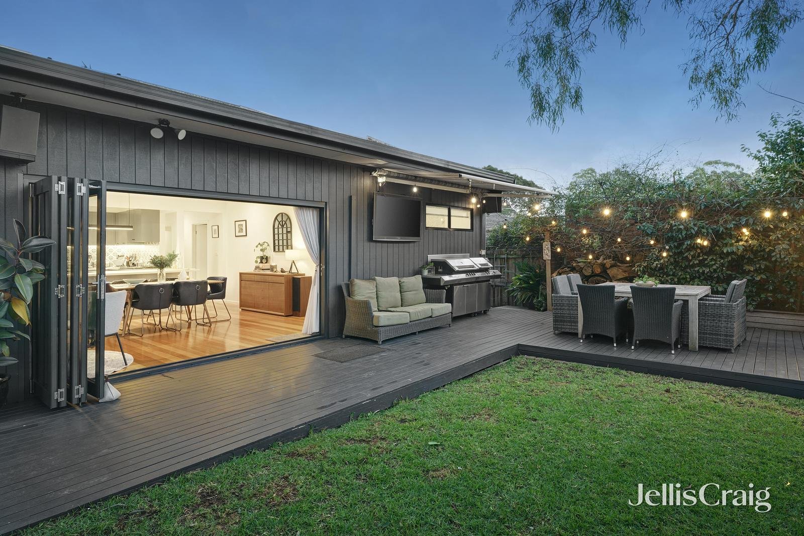 5 Luke Avenue, Blackburn image 13