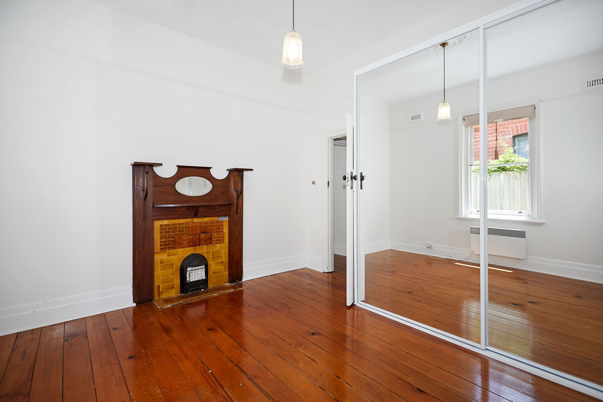 5 Lytton Street, Elwood image 2