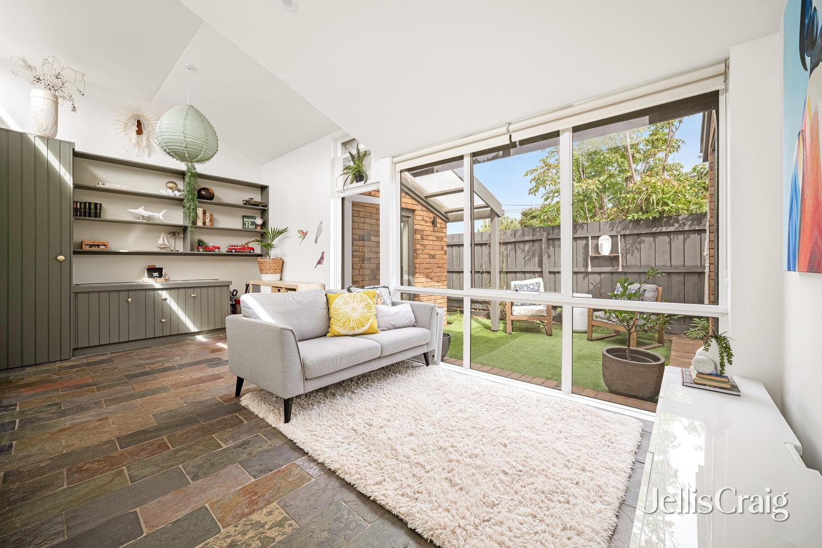 5 Macao Court, Cheltenham image 11