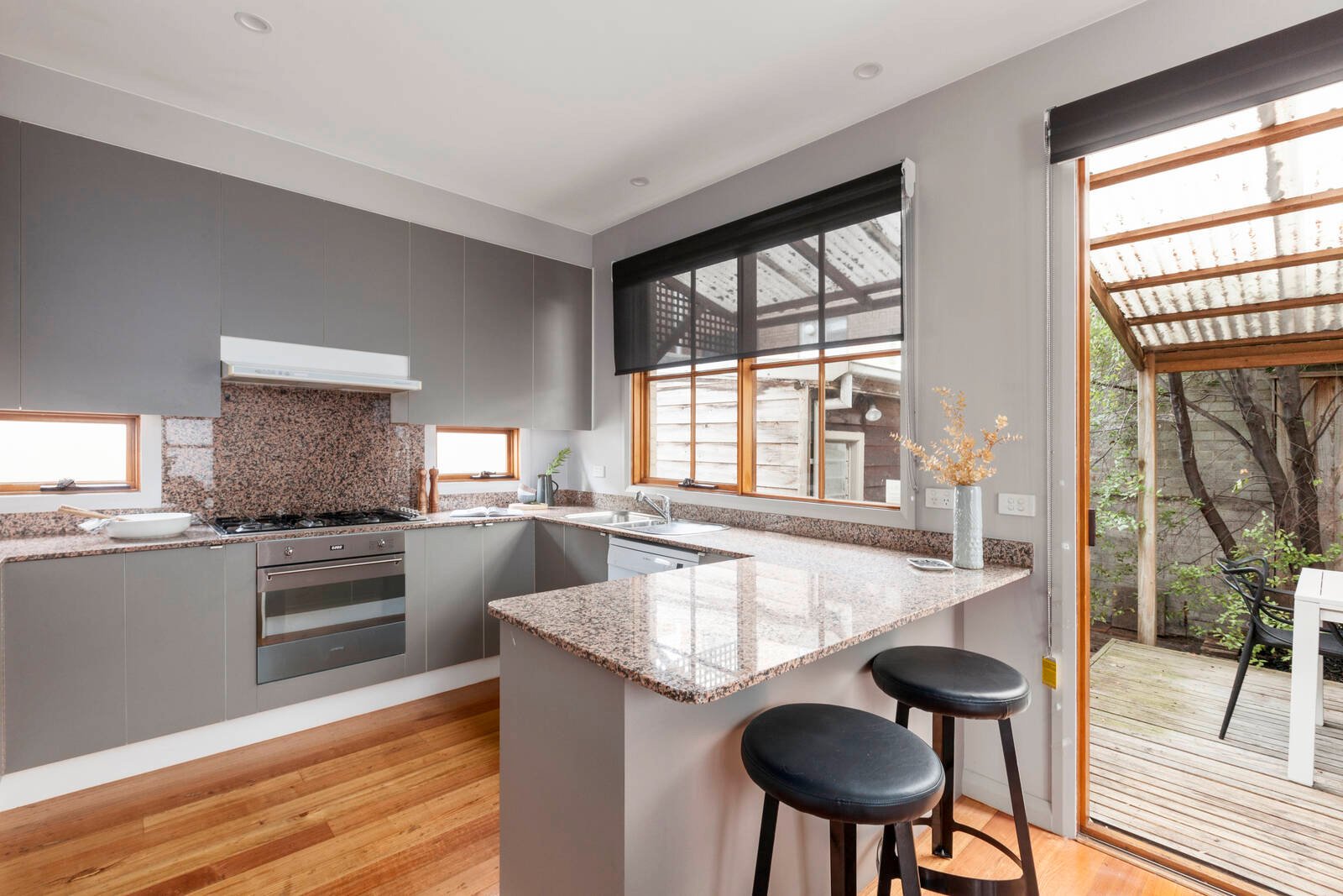 Property Gallery Thumbnail 8