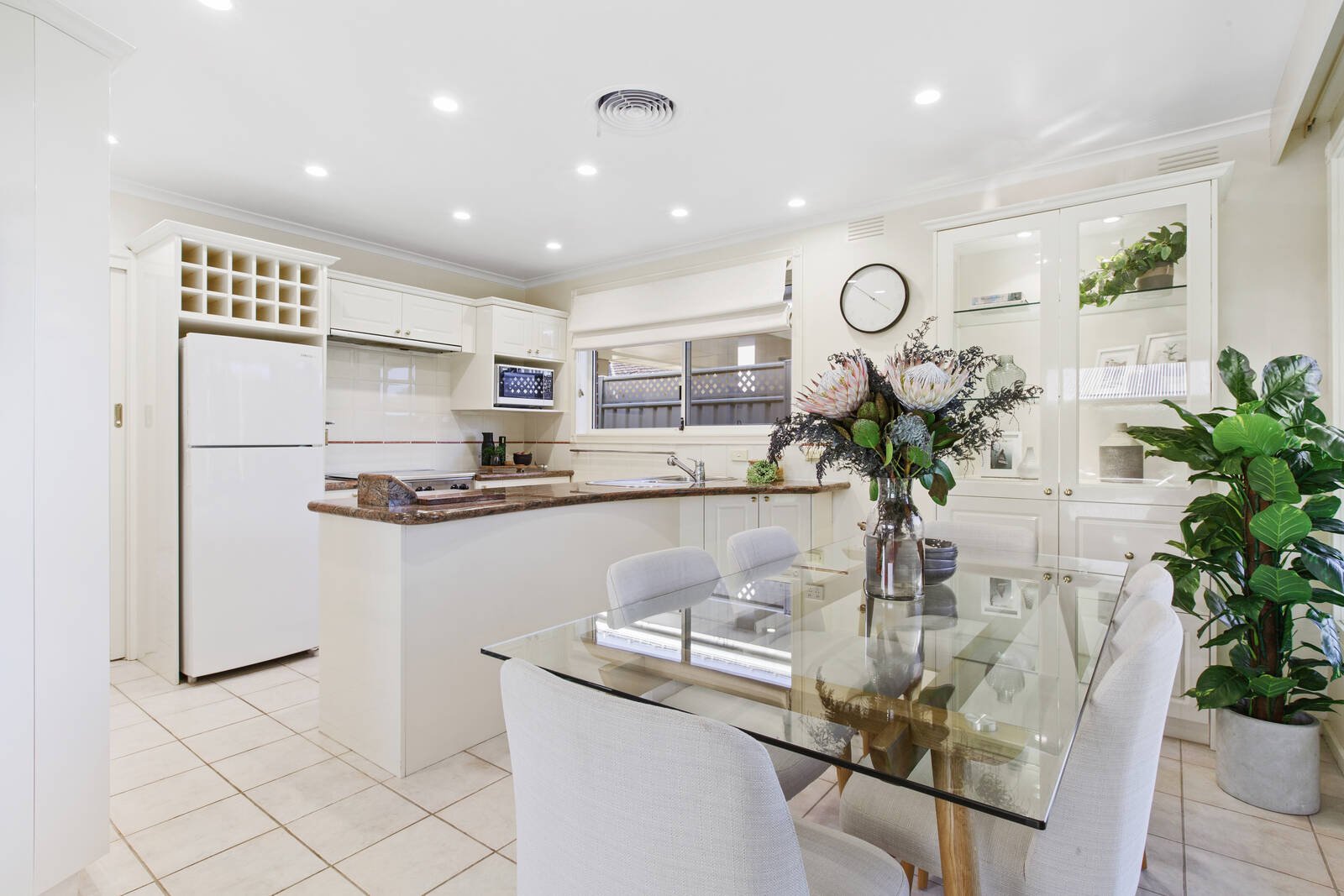 Property Gallery Thumbnail 8