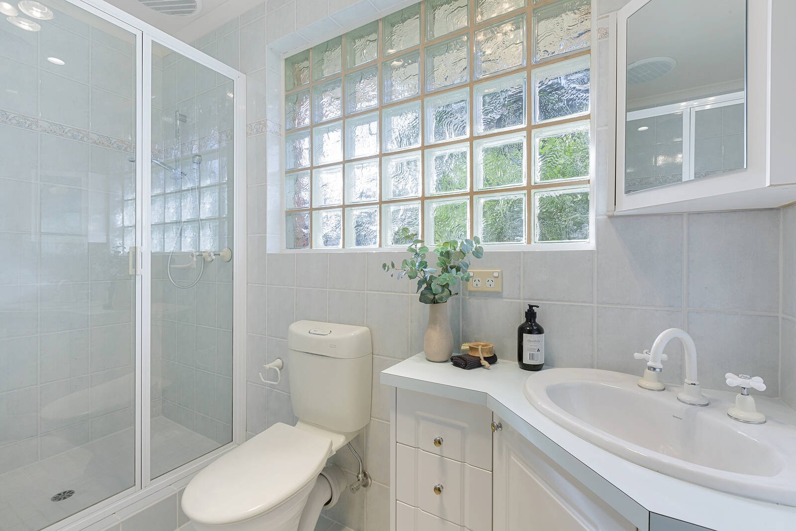 Property Gallery Thumbnail 10