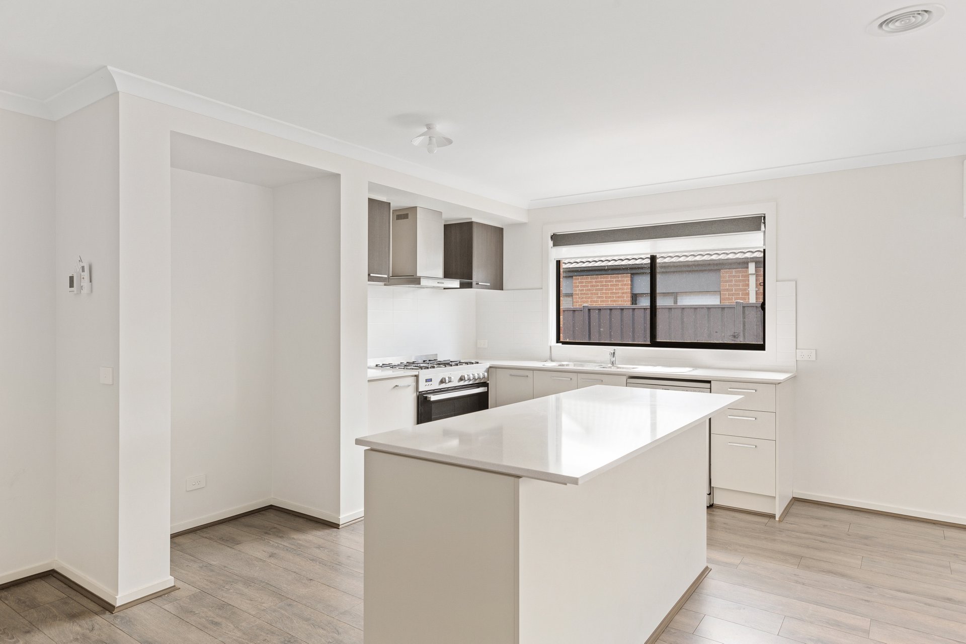 Property Gallery Thumbnail 3