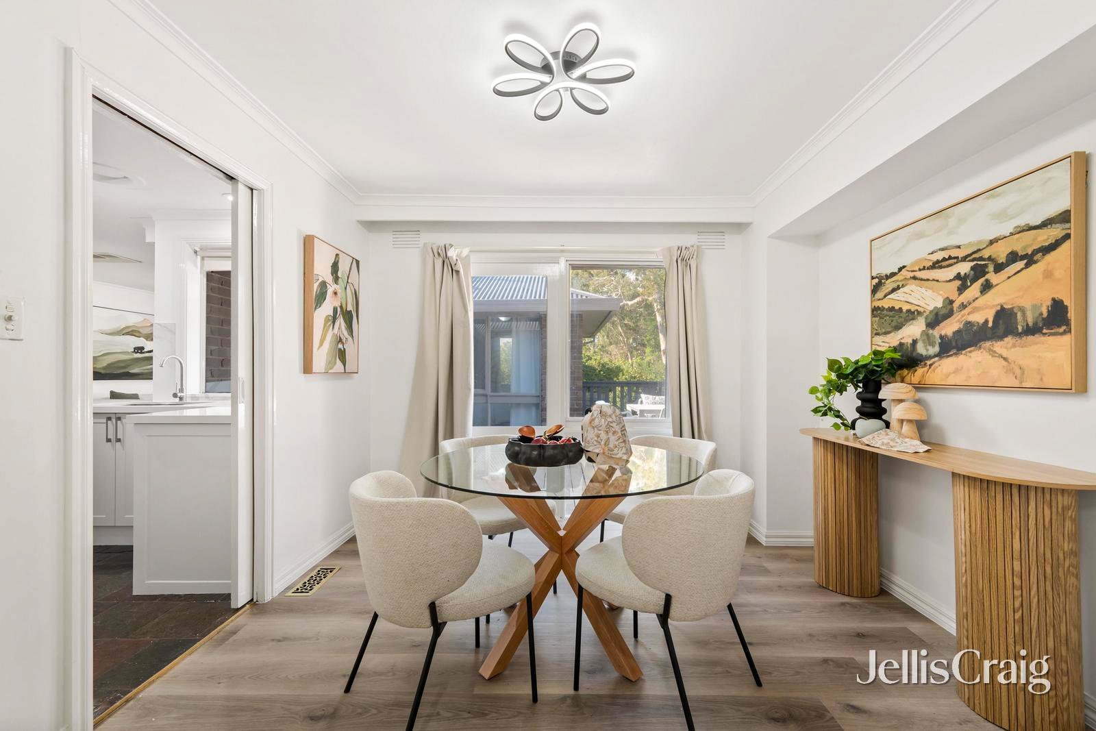 5 Mandowie Crescent, Croydon image 6