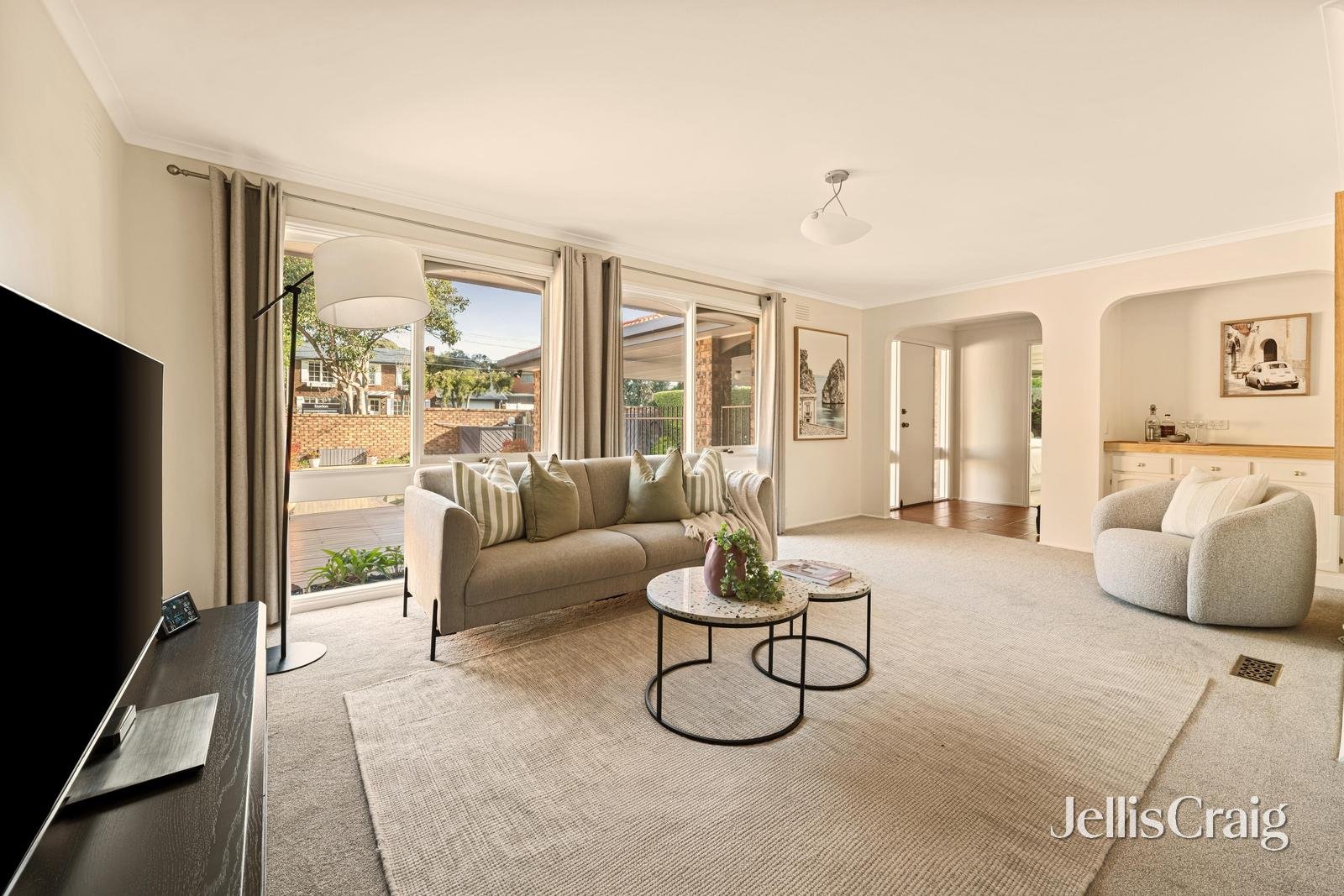 5 Maxine Court, Mentone image 2