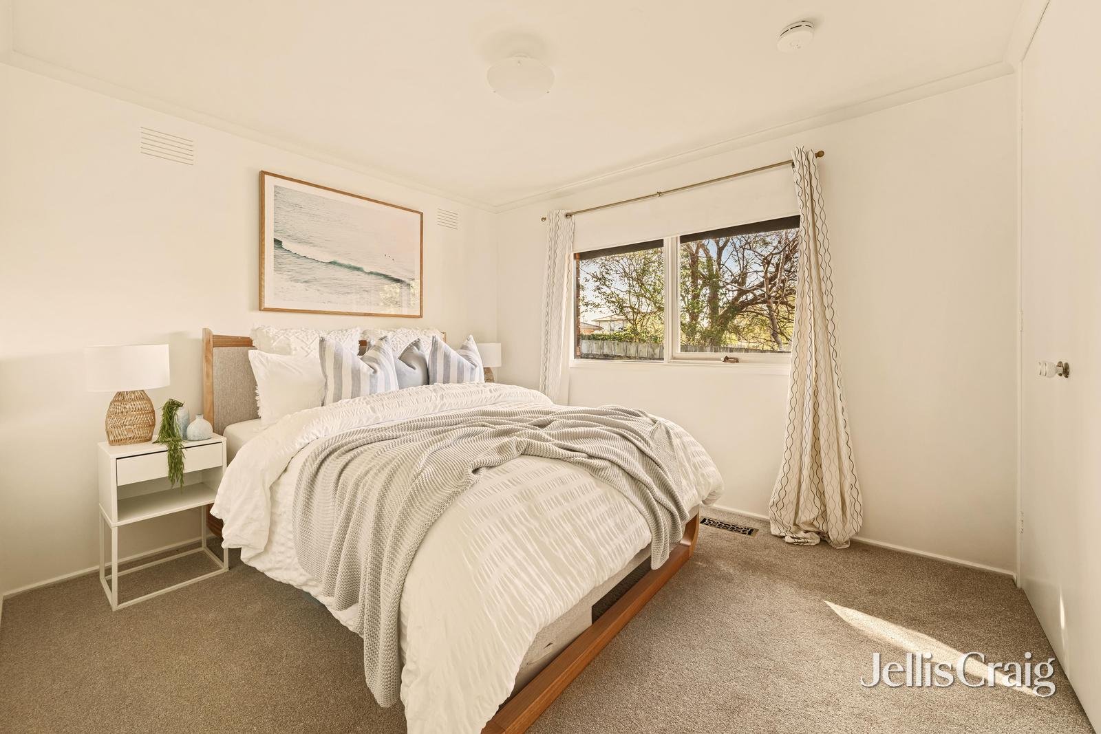 5 Maxine Court, Mentone image 10