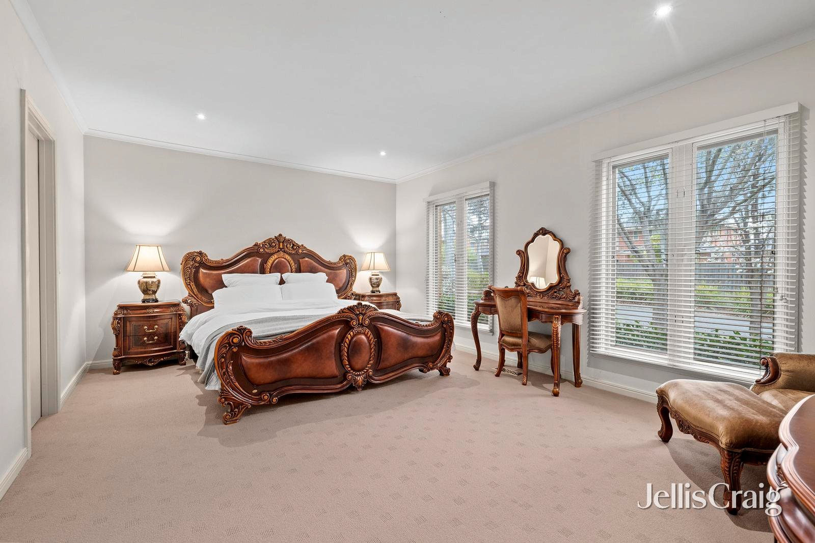 5 Maxwell Grove, Glen Waverley image 7
