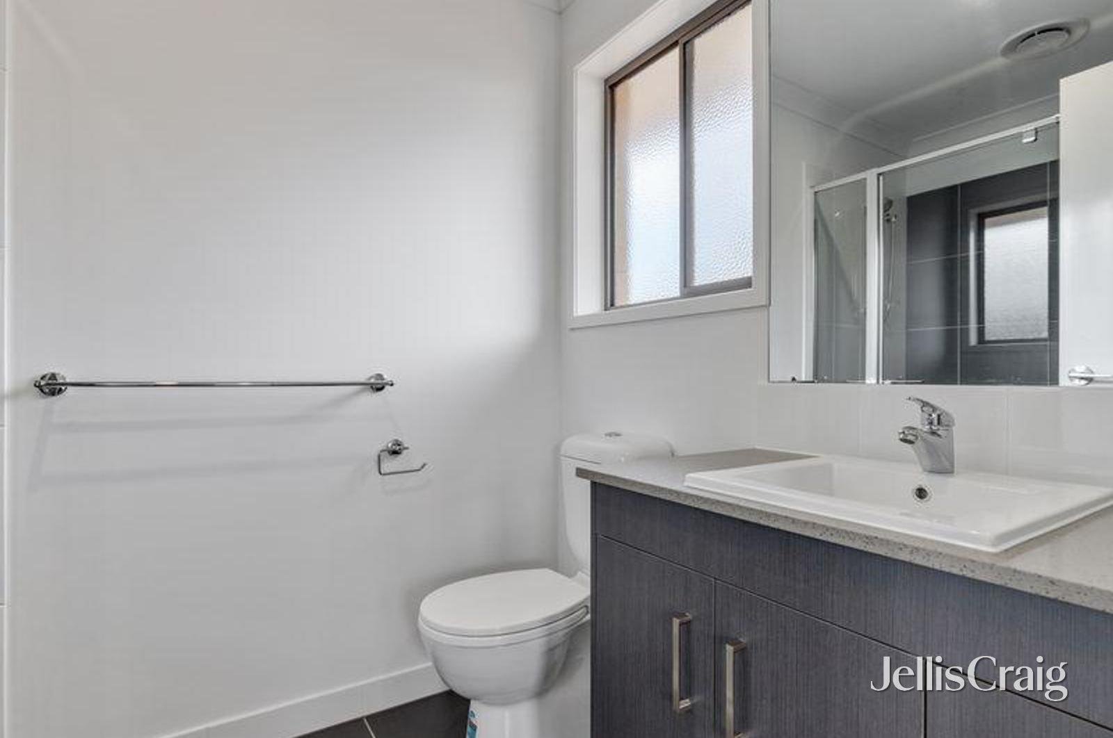 5 Mayo Street, Alfredton image 6