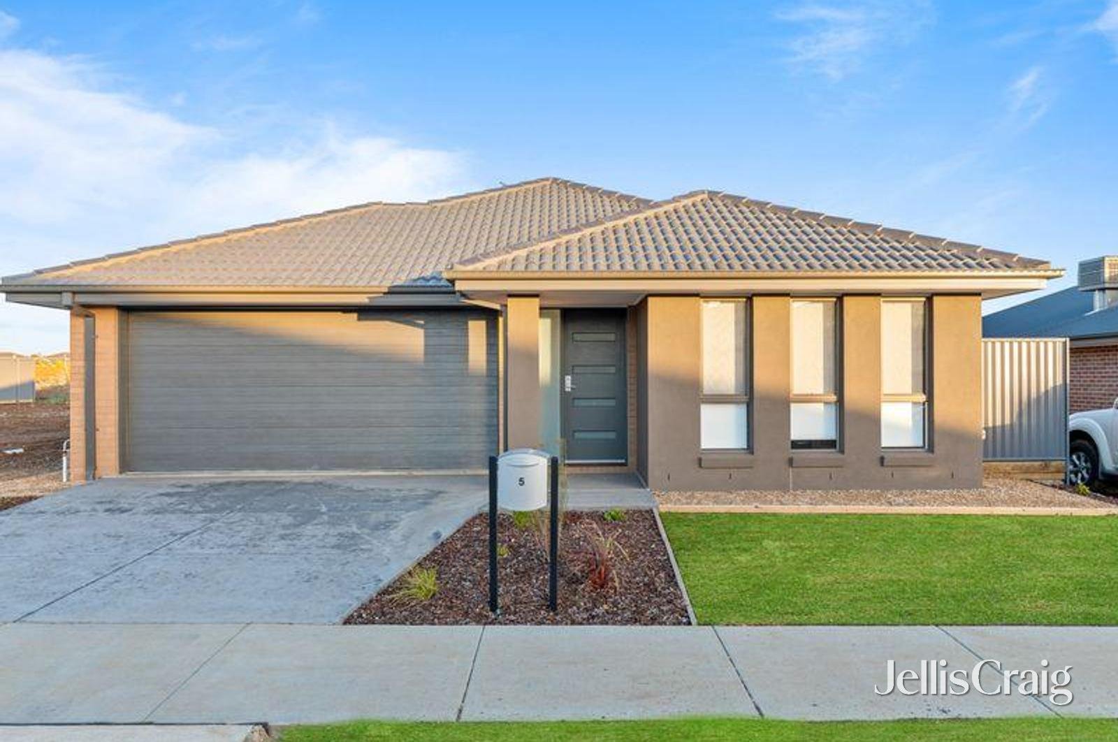 5 Mayo Street, Alfredton image 1