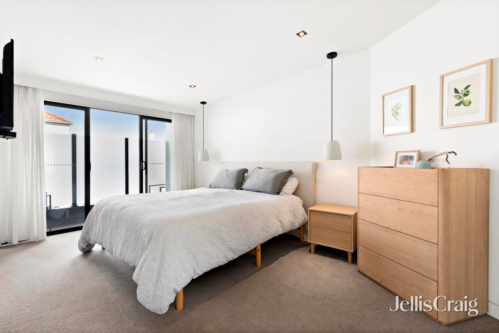5 McCrae Street, Elwood image 5
