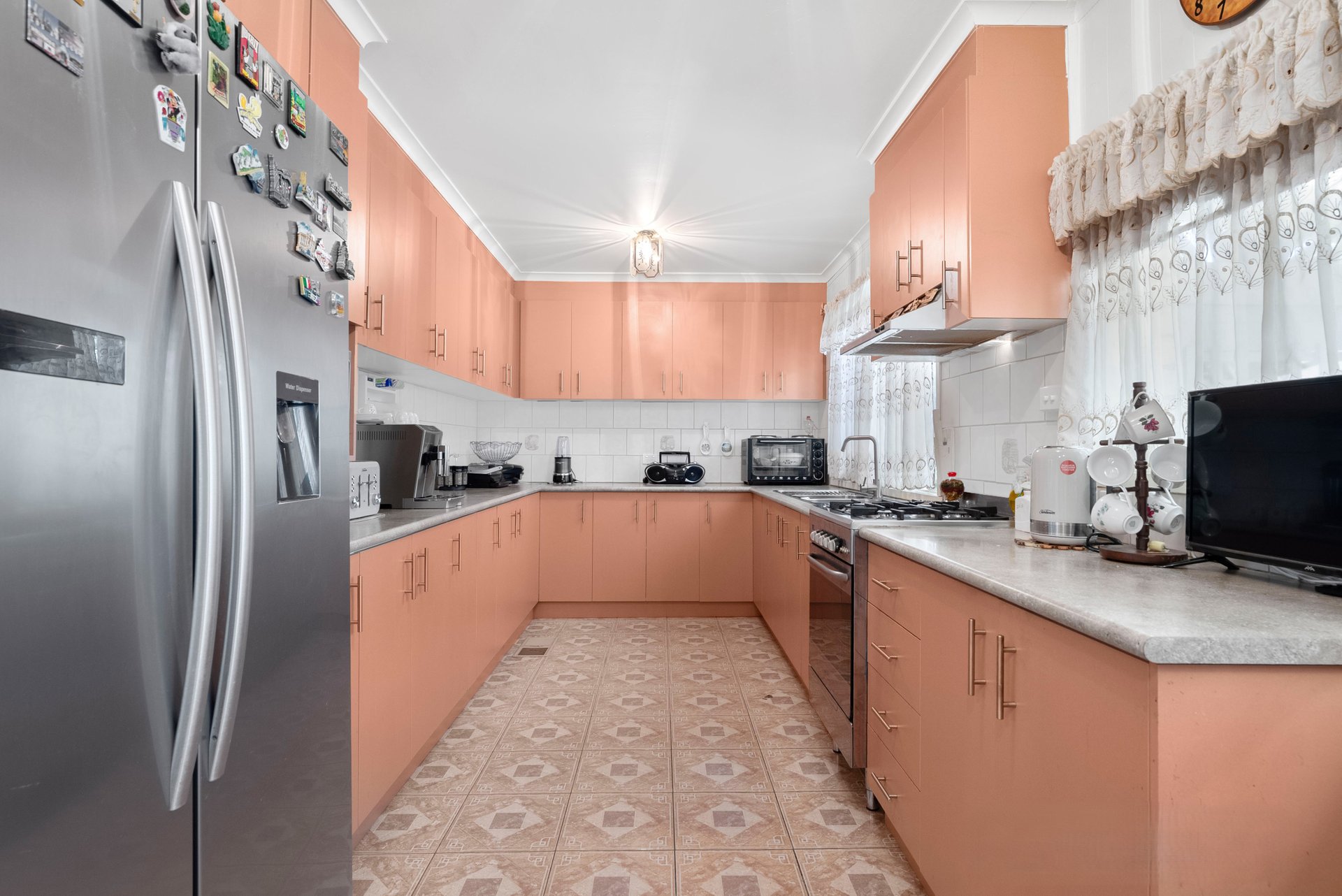 5 McKenna Street, Avondale Heights image 2