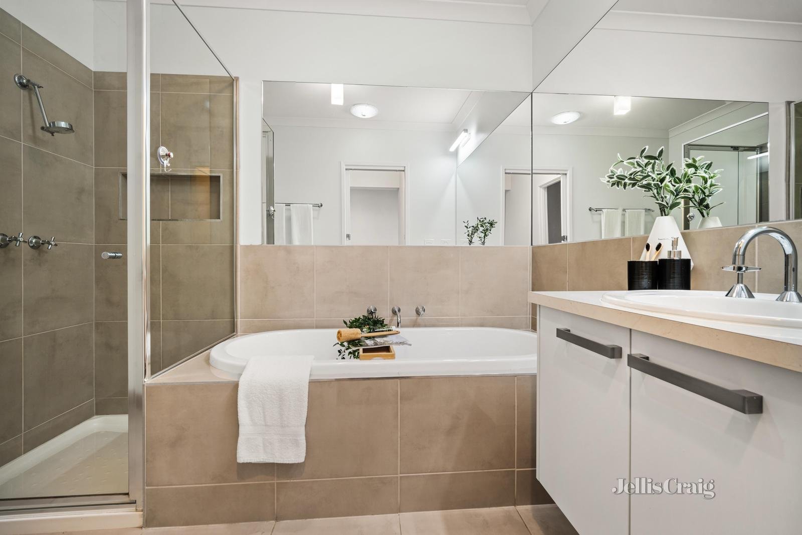5 Mctaggart Street, Lucas image 18