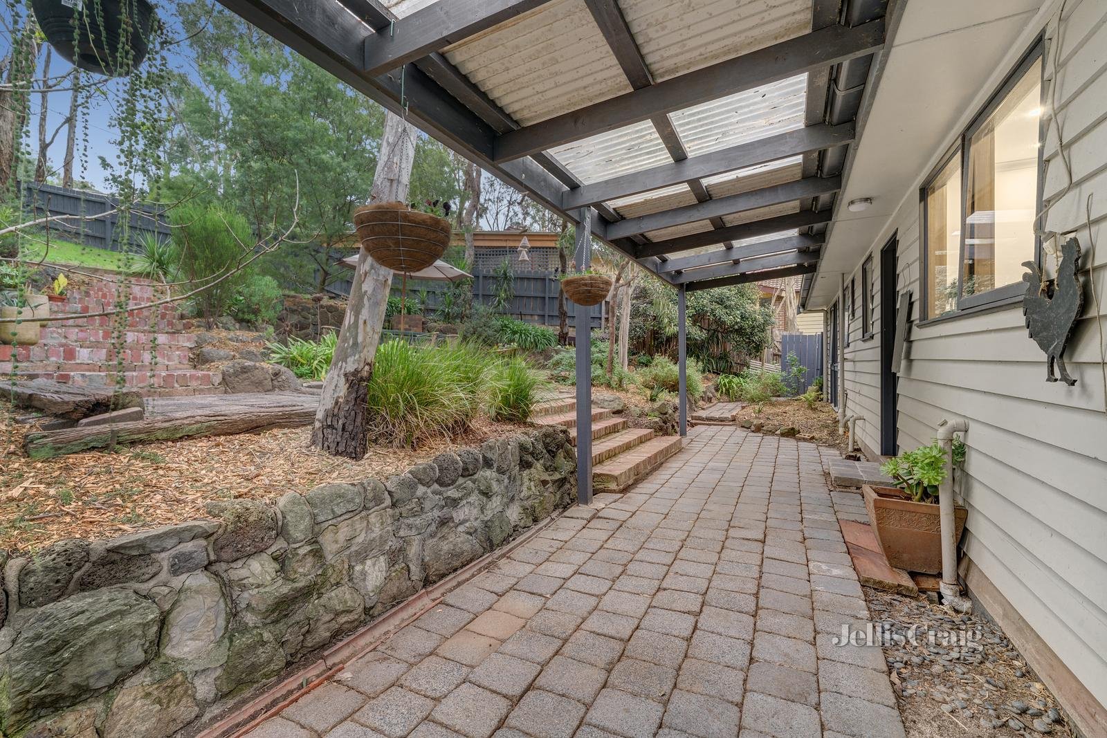 5 Meander Road, Hurstbridge image 8