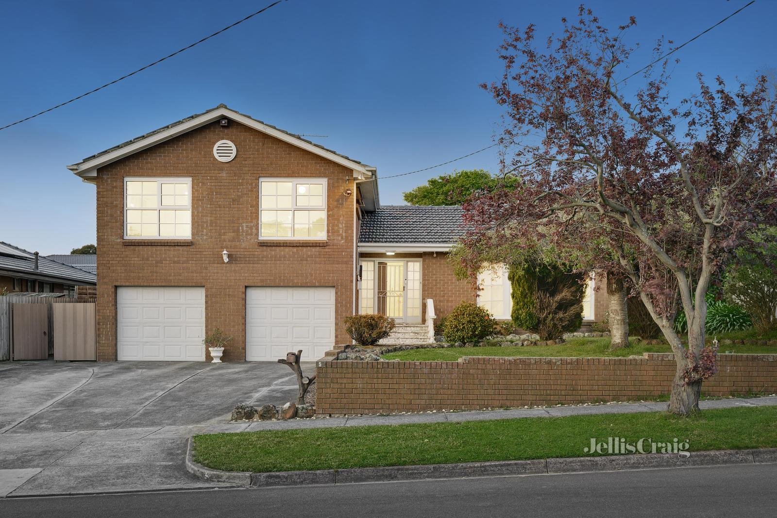 5 Meredith Street, Mount Waverley image 1