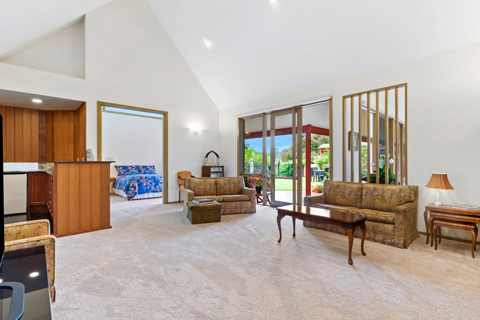 Property Gallery Thumbnail 9