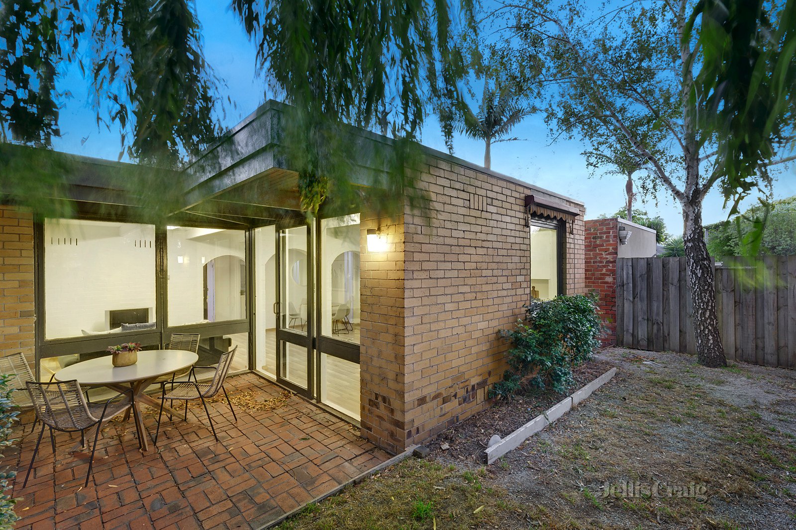 5 Miami Court, Bentleigh East image 10