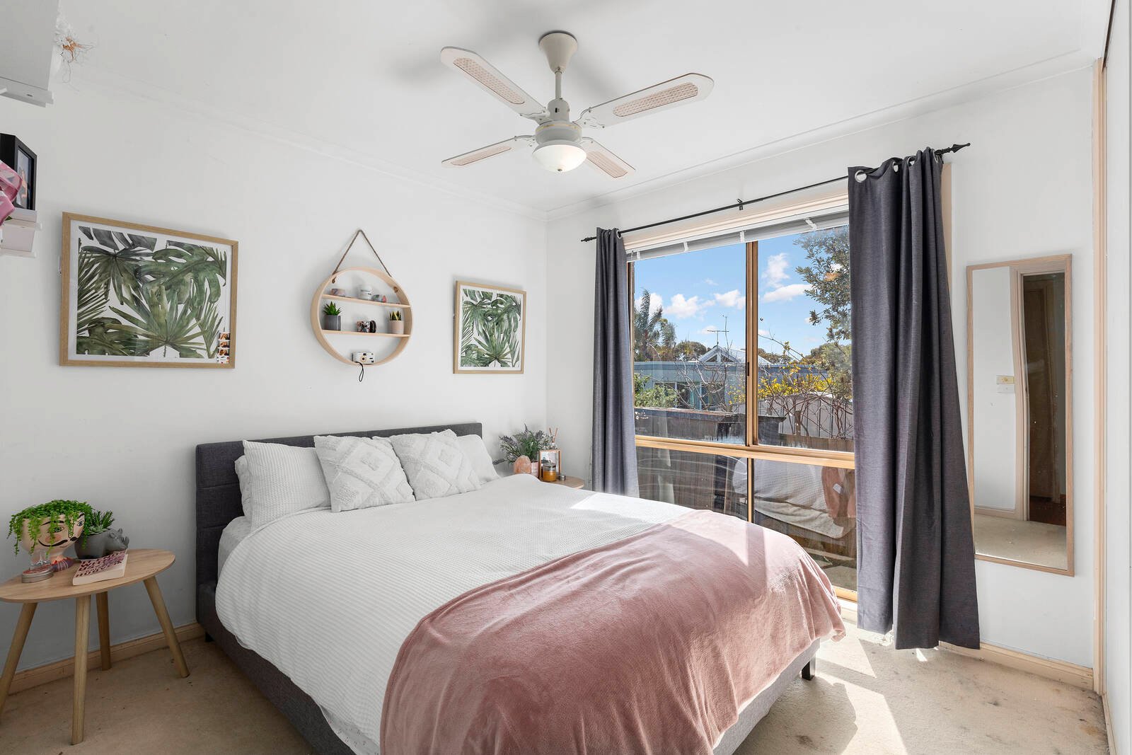 Property Gallery Thumbnail 5