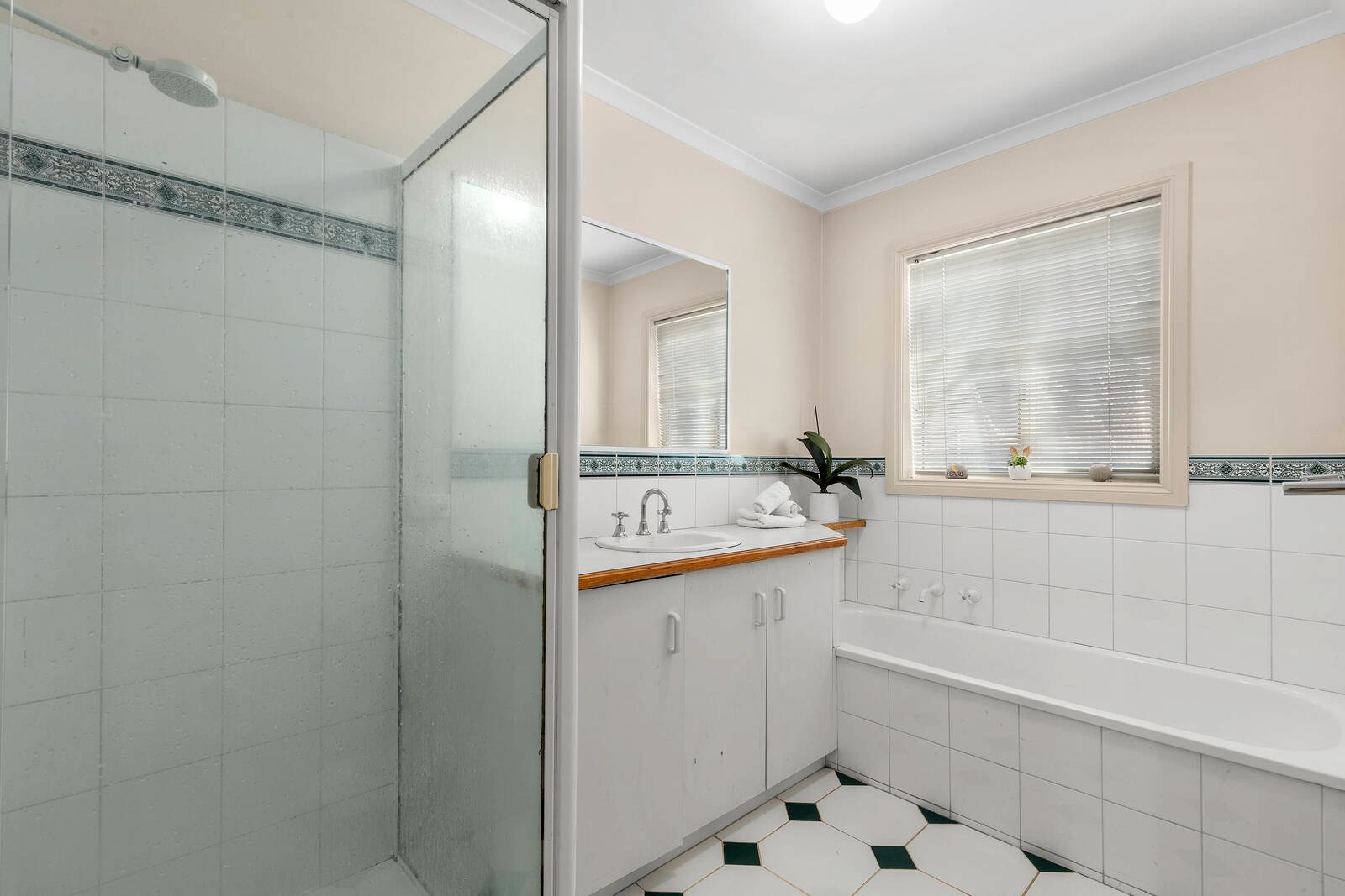 Property Gallery Thumbnail 7