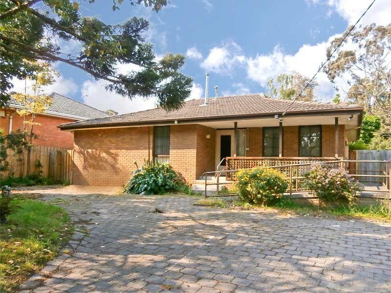 5 Mitchell Road, Mont Albert North image 1