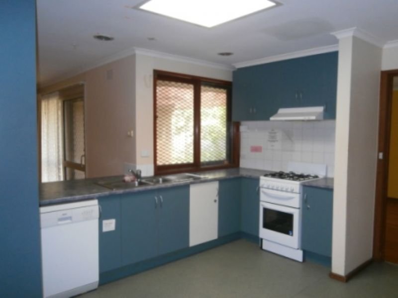 5 Mitchell Road, Mont Albert North image 2