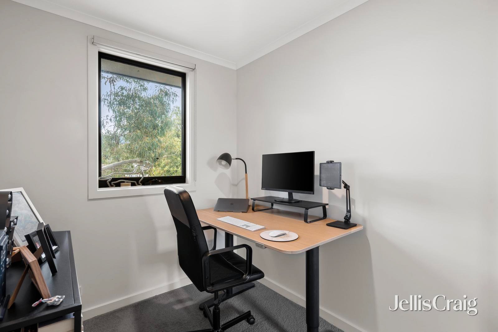 5 Molly Close, Kilsyth image 8