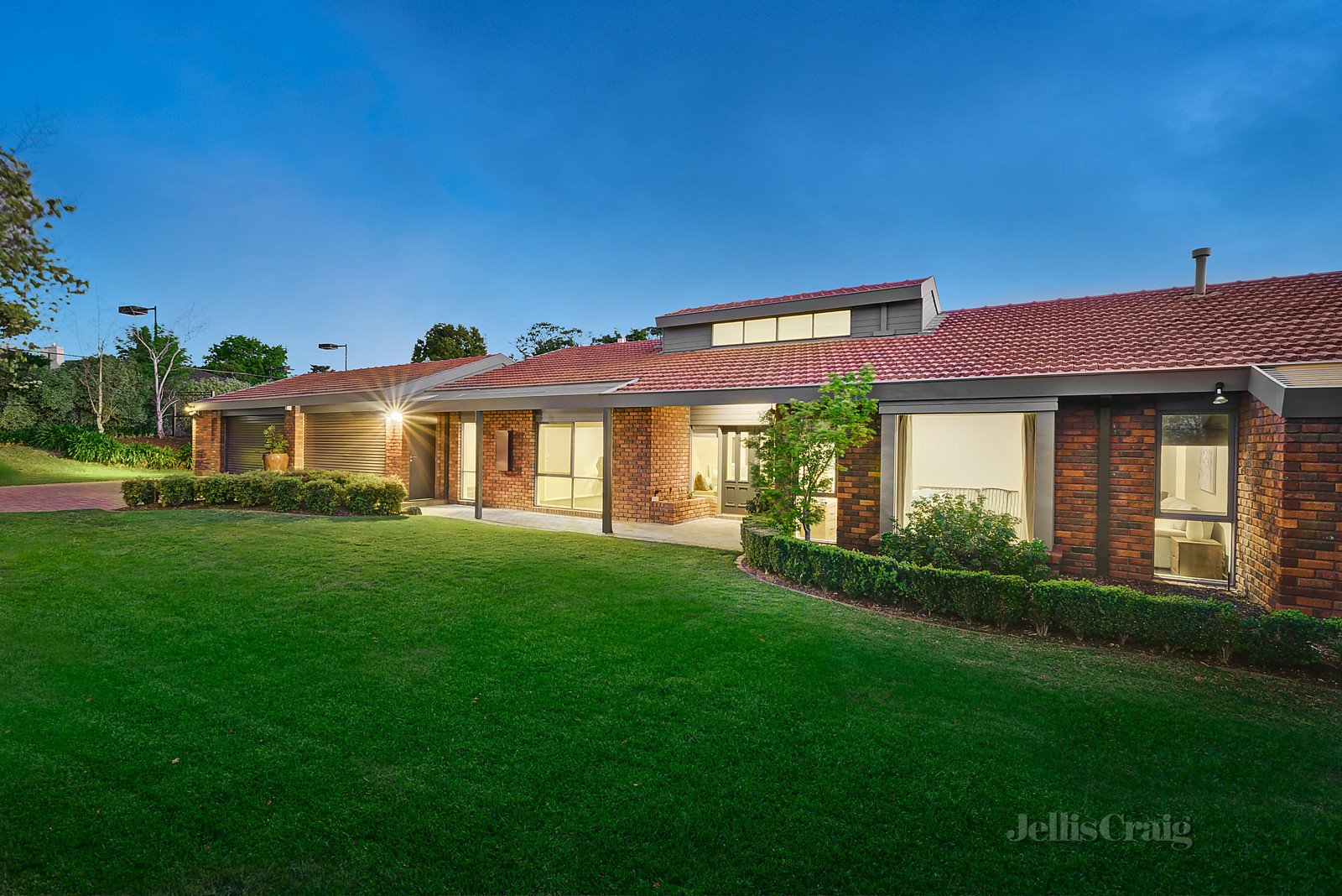 5 Monckton Road, Templestowe image 2