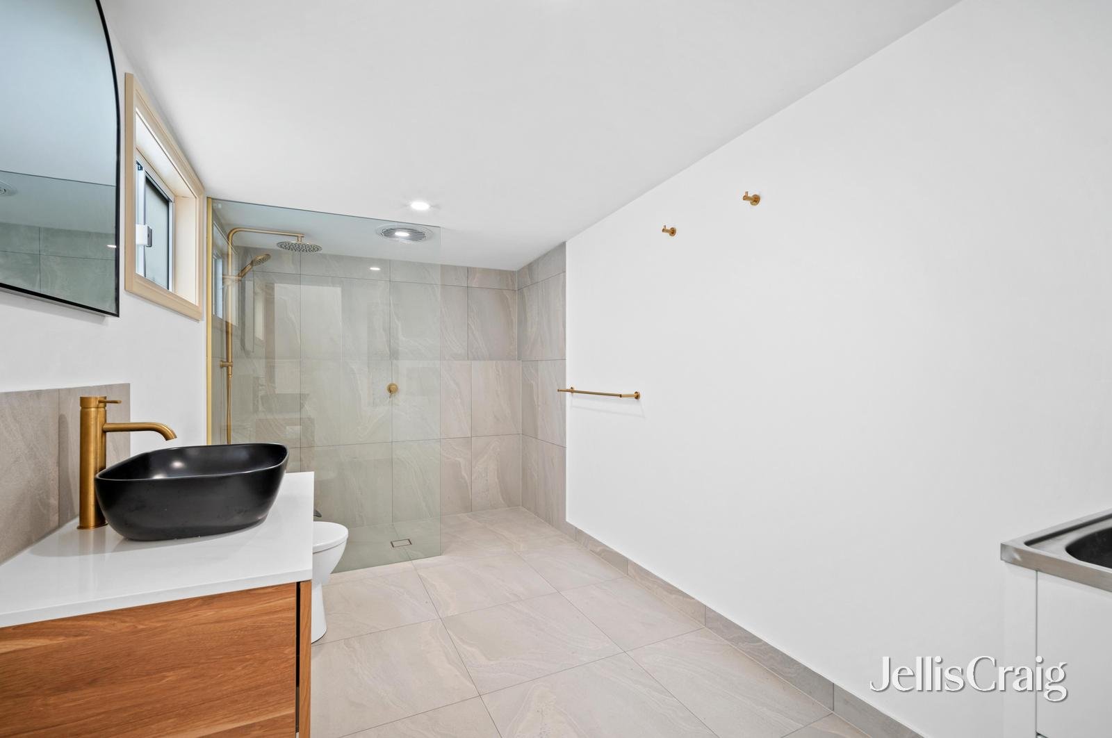 5 Moyle Street, Ballarat Central image 5