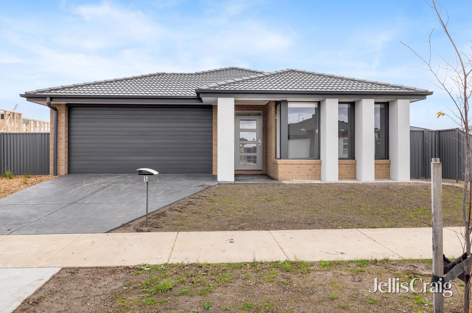 5 Mullingar Drive, Alfredton image 1