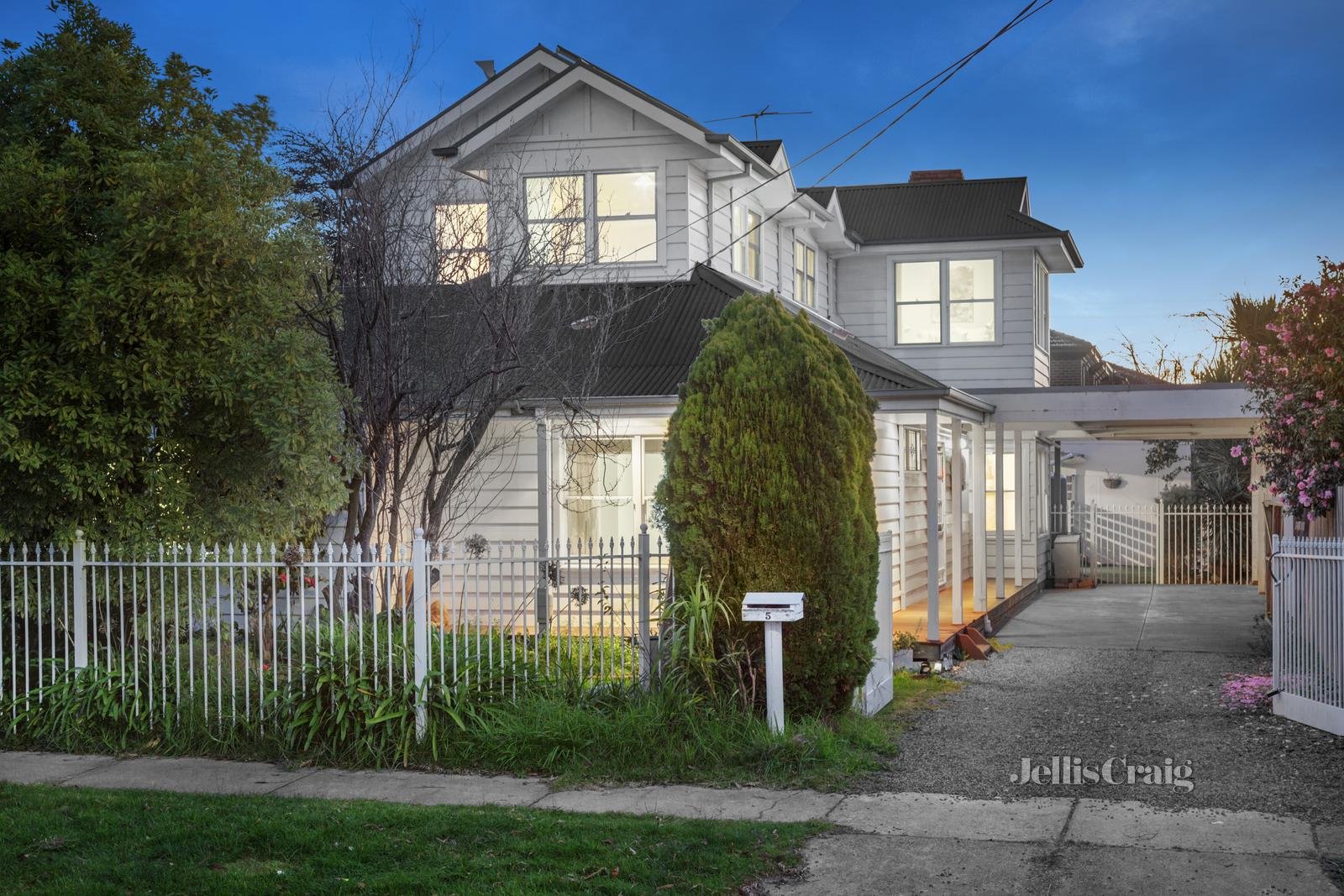 5 Myers Avenue, Glen Waverley image 1