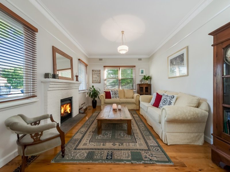 5 Nash Road, Box Hill South image 2