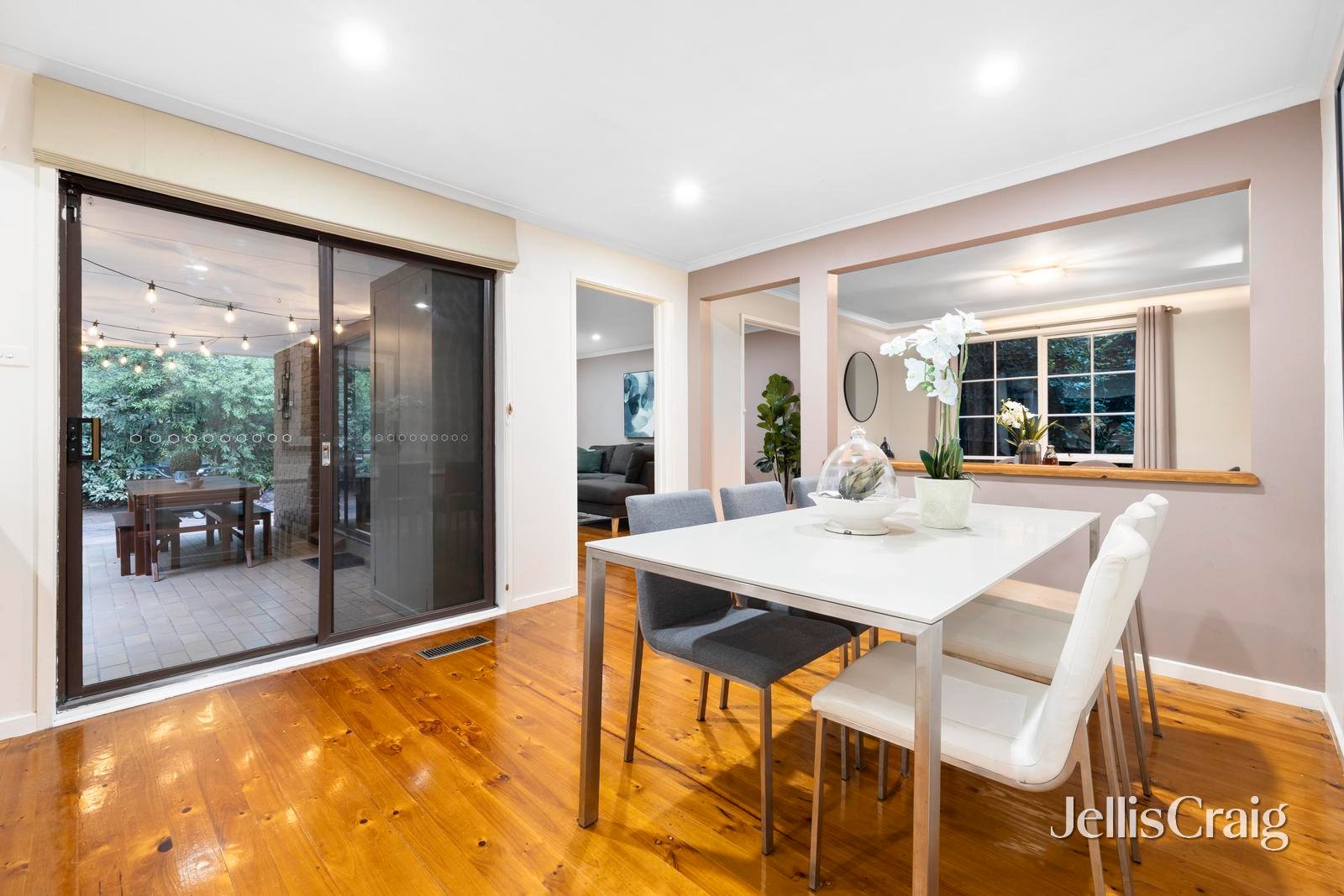 5 Naughton Grove, Blackburn image 4