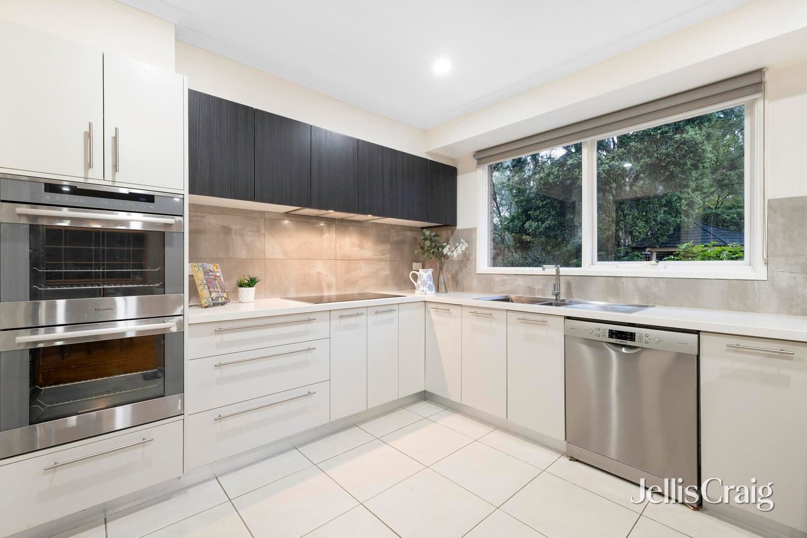 5 Naughton Grove, Blackburn image 7