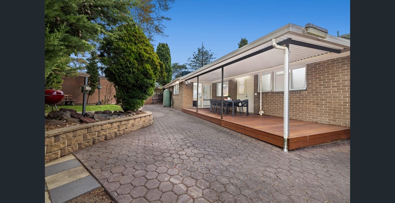 5 Orduna Place, Wheelers Hill image 13