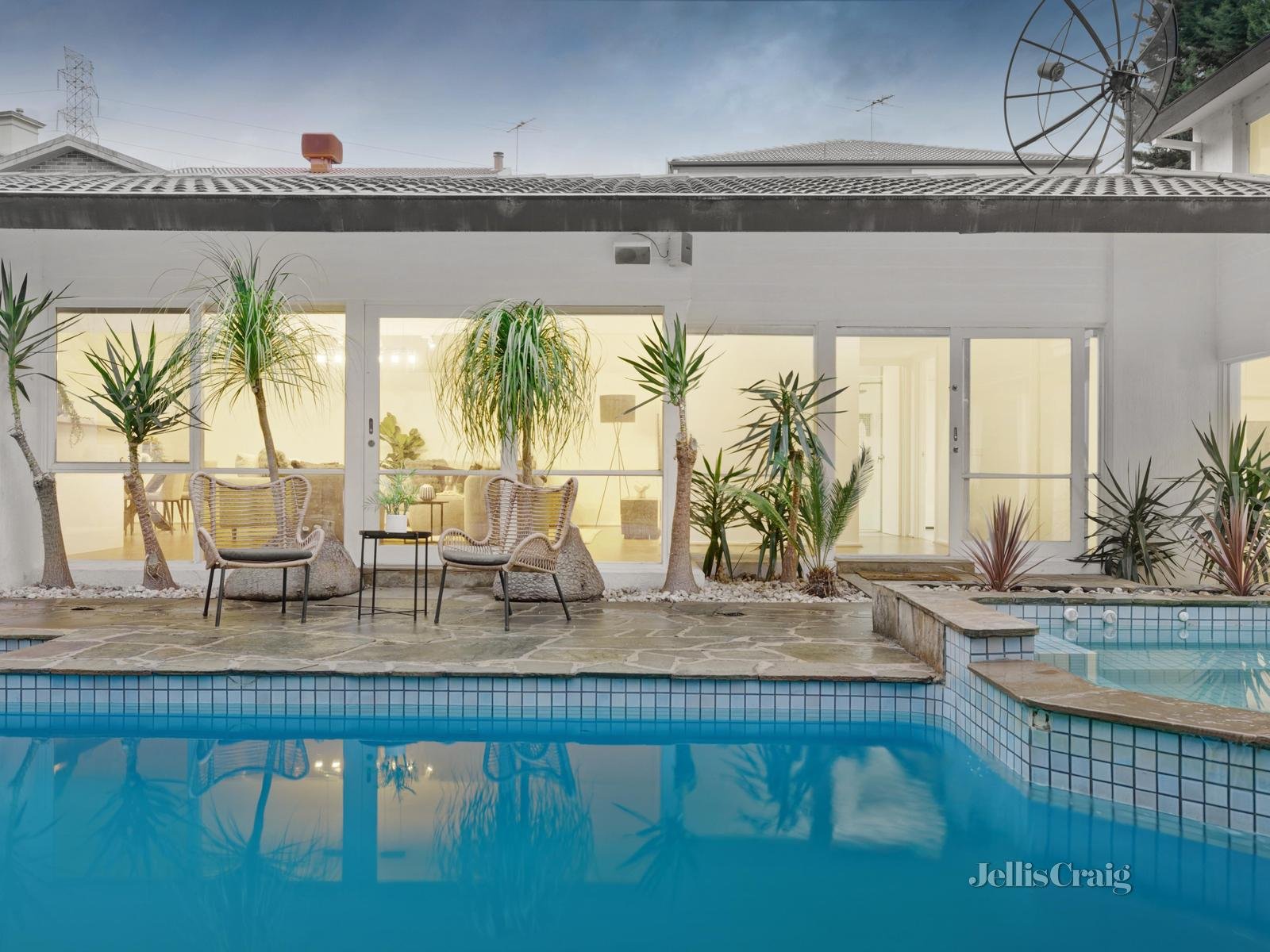 5 Paisley Close, Templestowe image 2