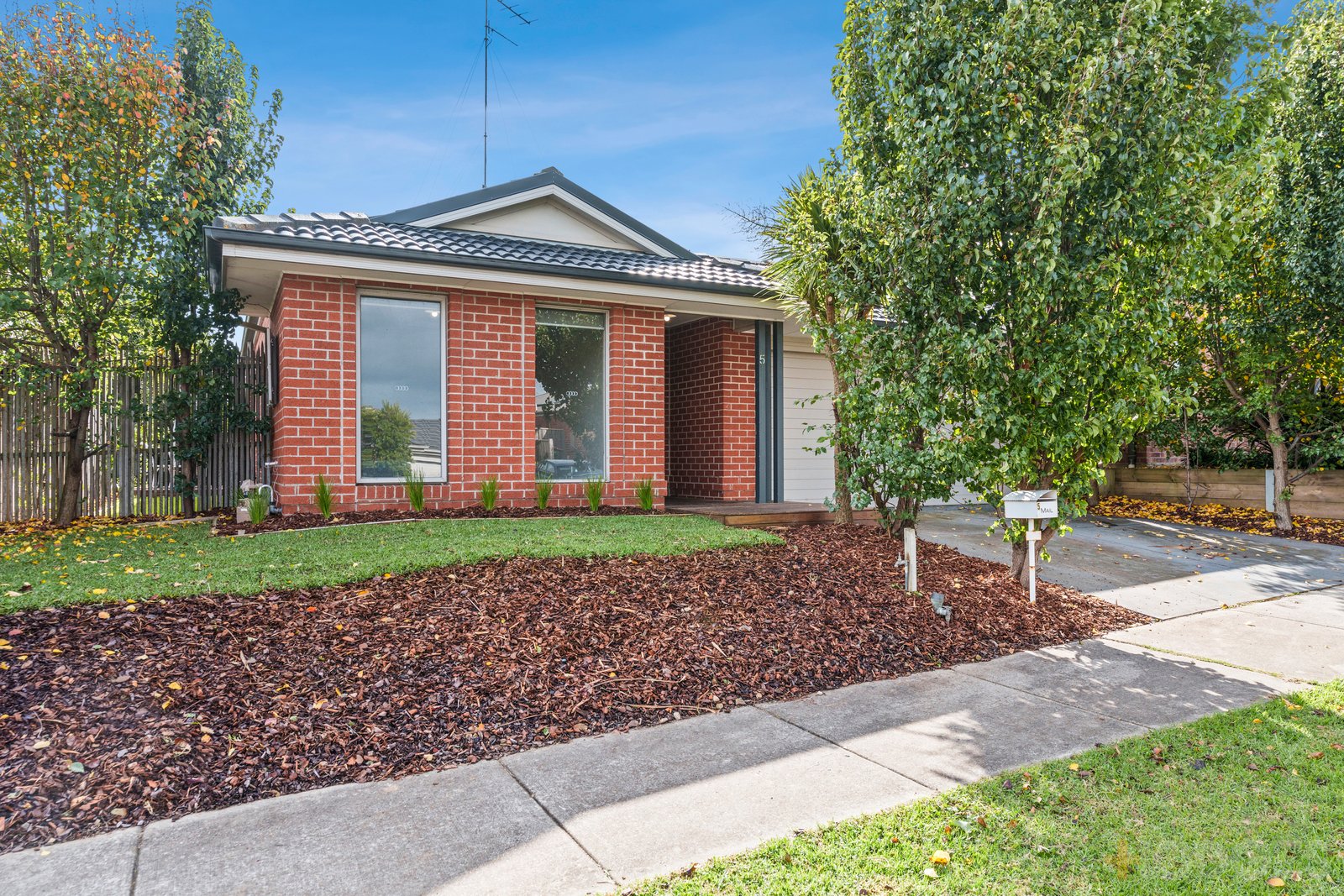 5 Parkfront Drive Leopold