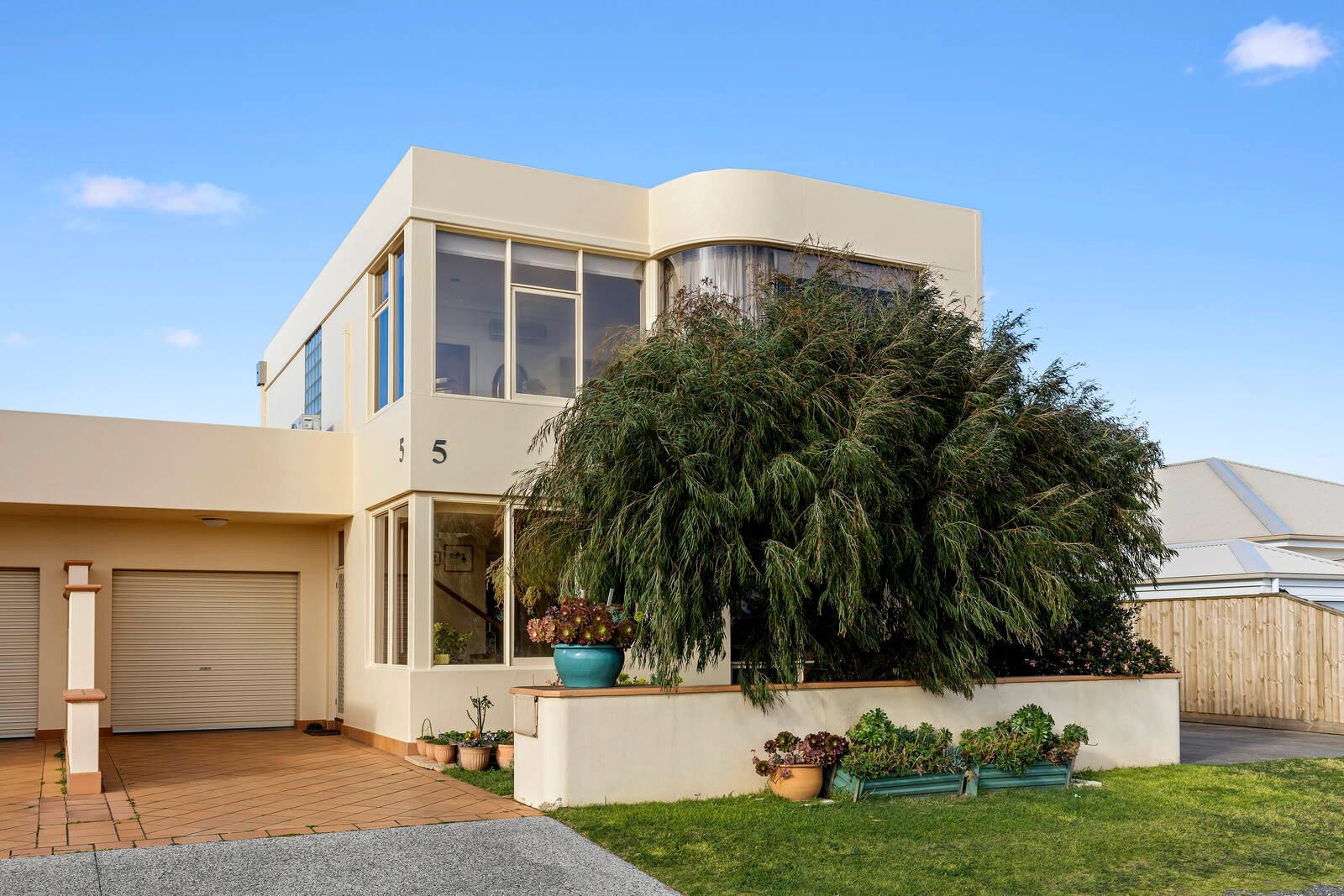 Property Gallery Thumbnail 12