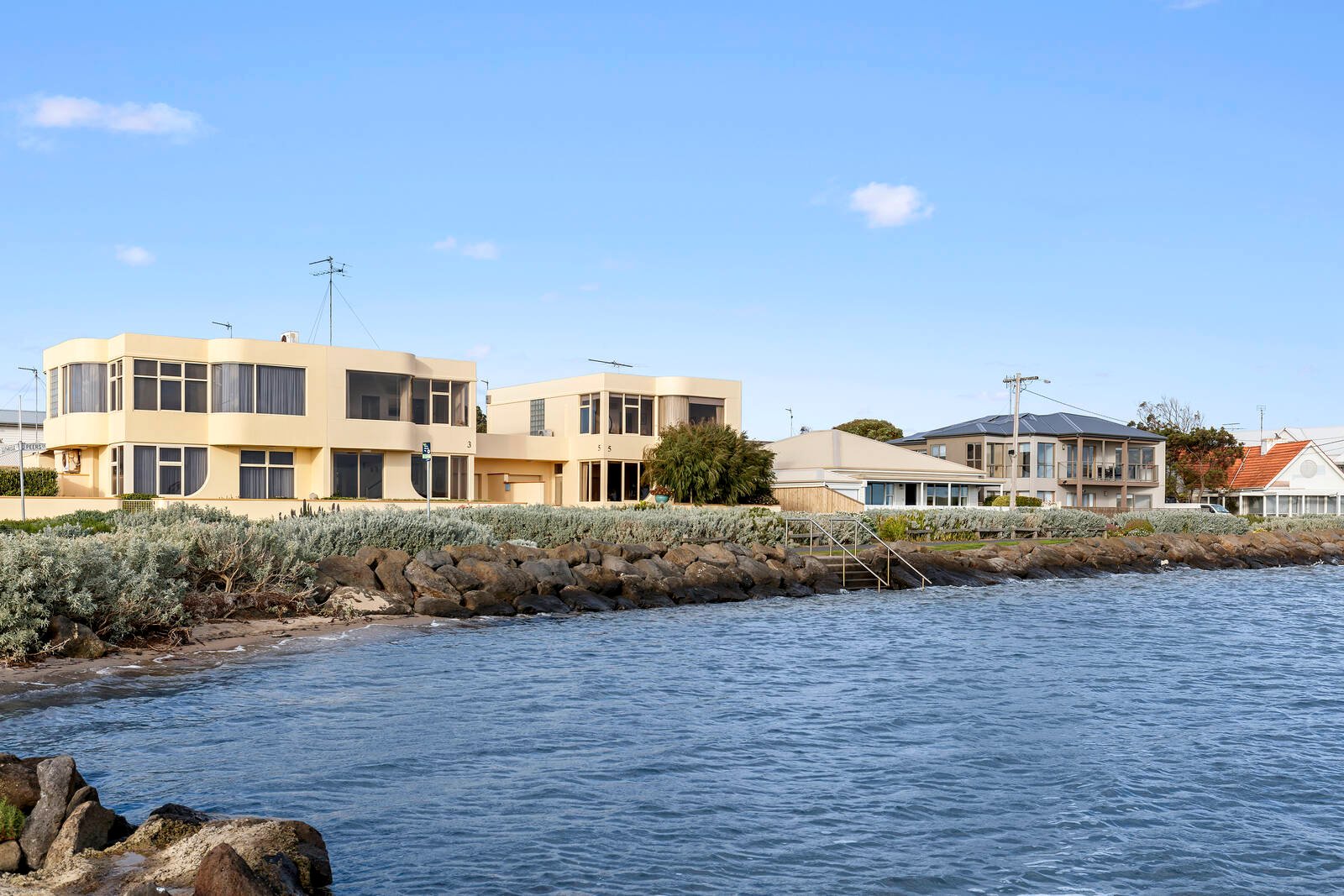 Property Gallery Thumbnail 13