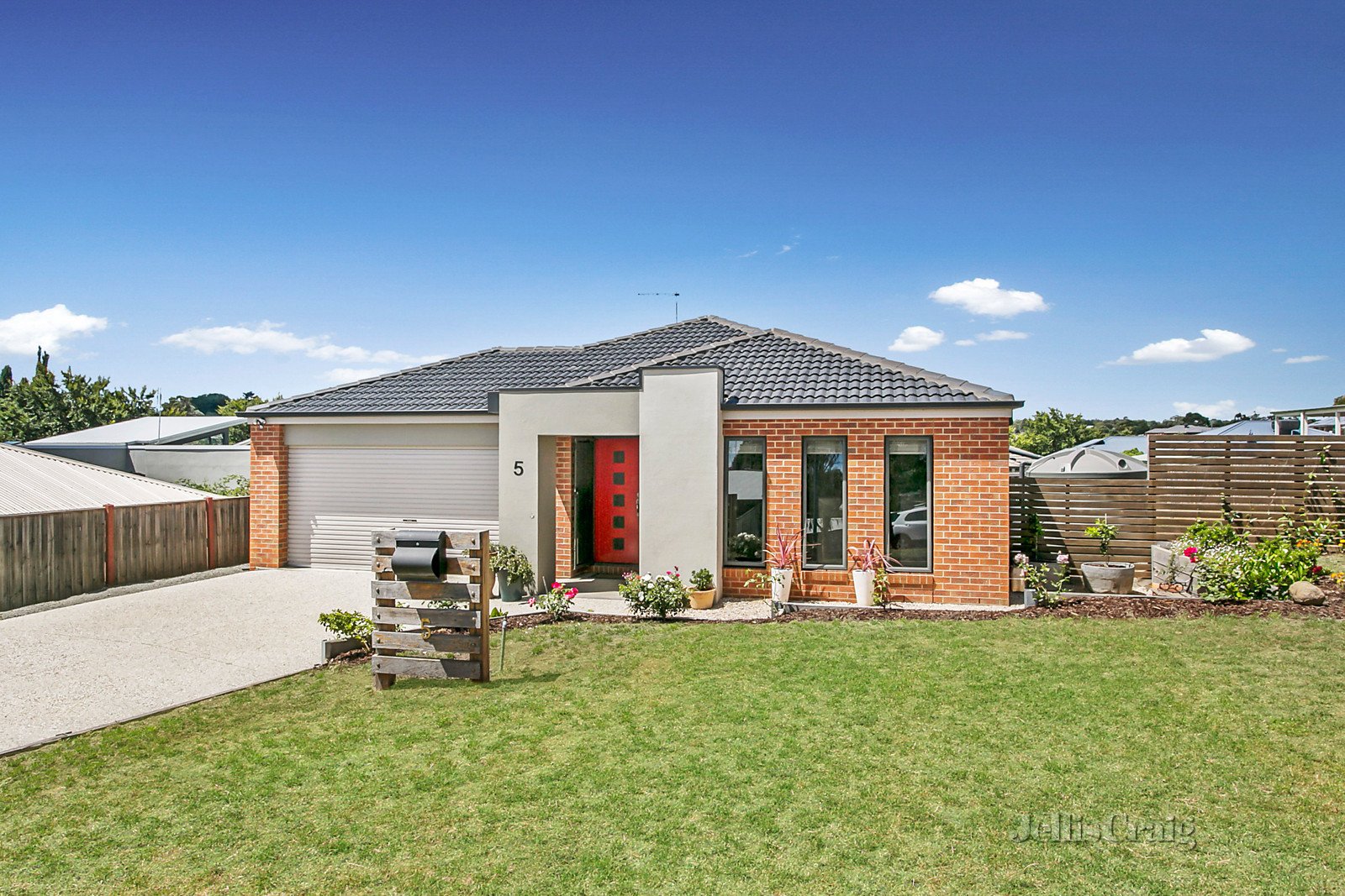 5 Penzance Court, Kyneton image 1