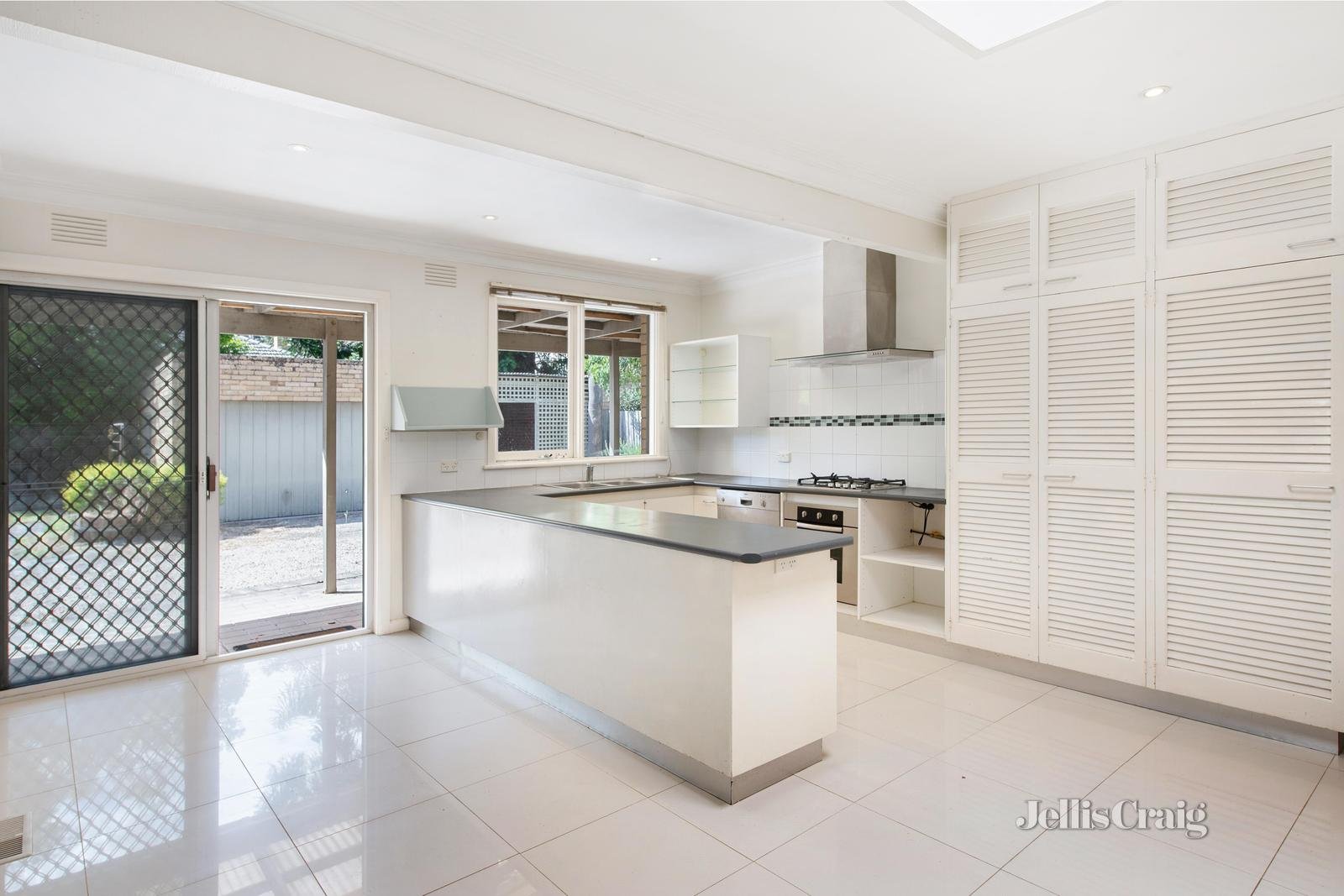 5 Peppin Street, Camberwell image 4