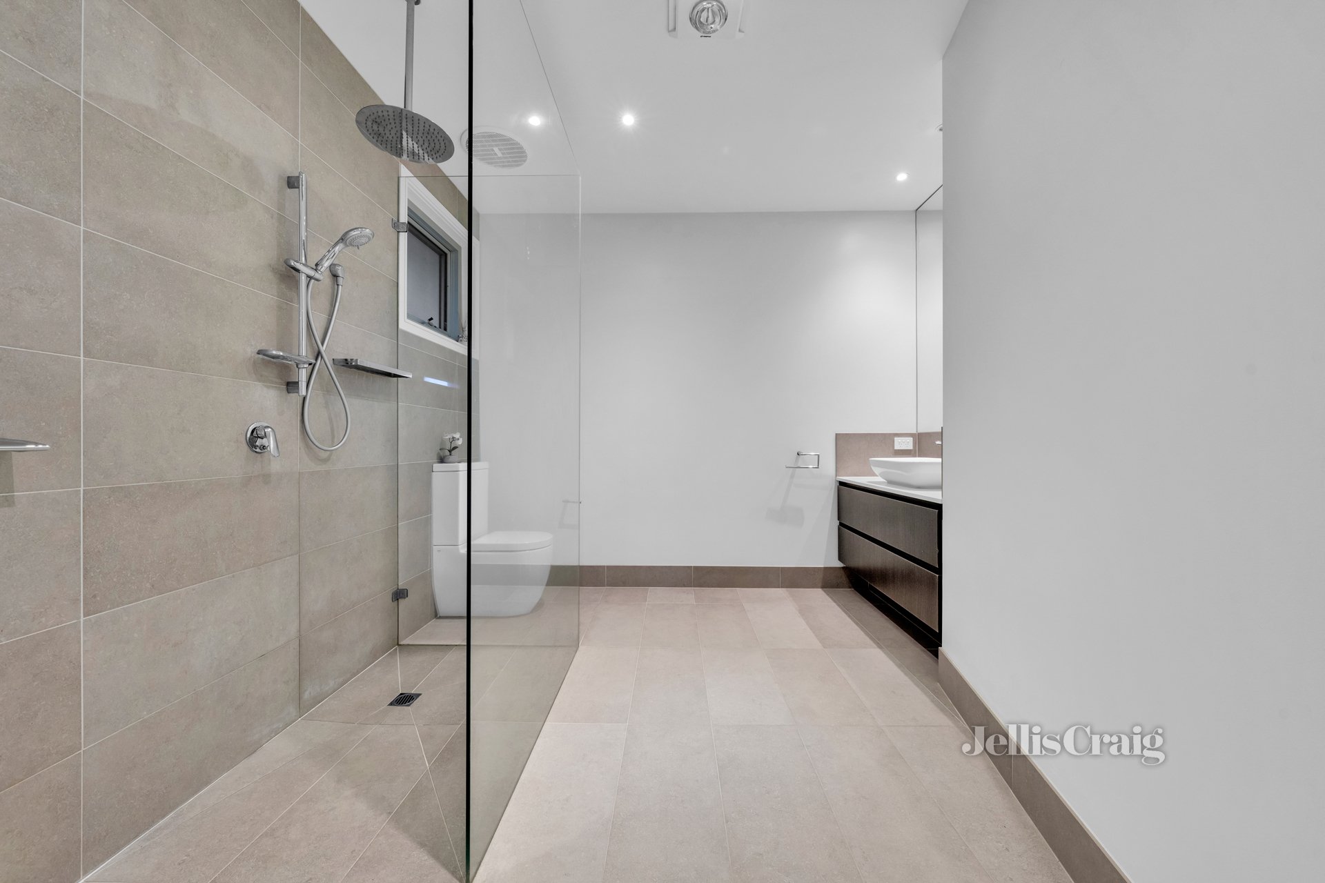 5 Peru Court, Mount Waverley image 5