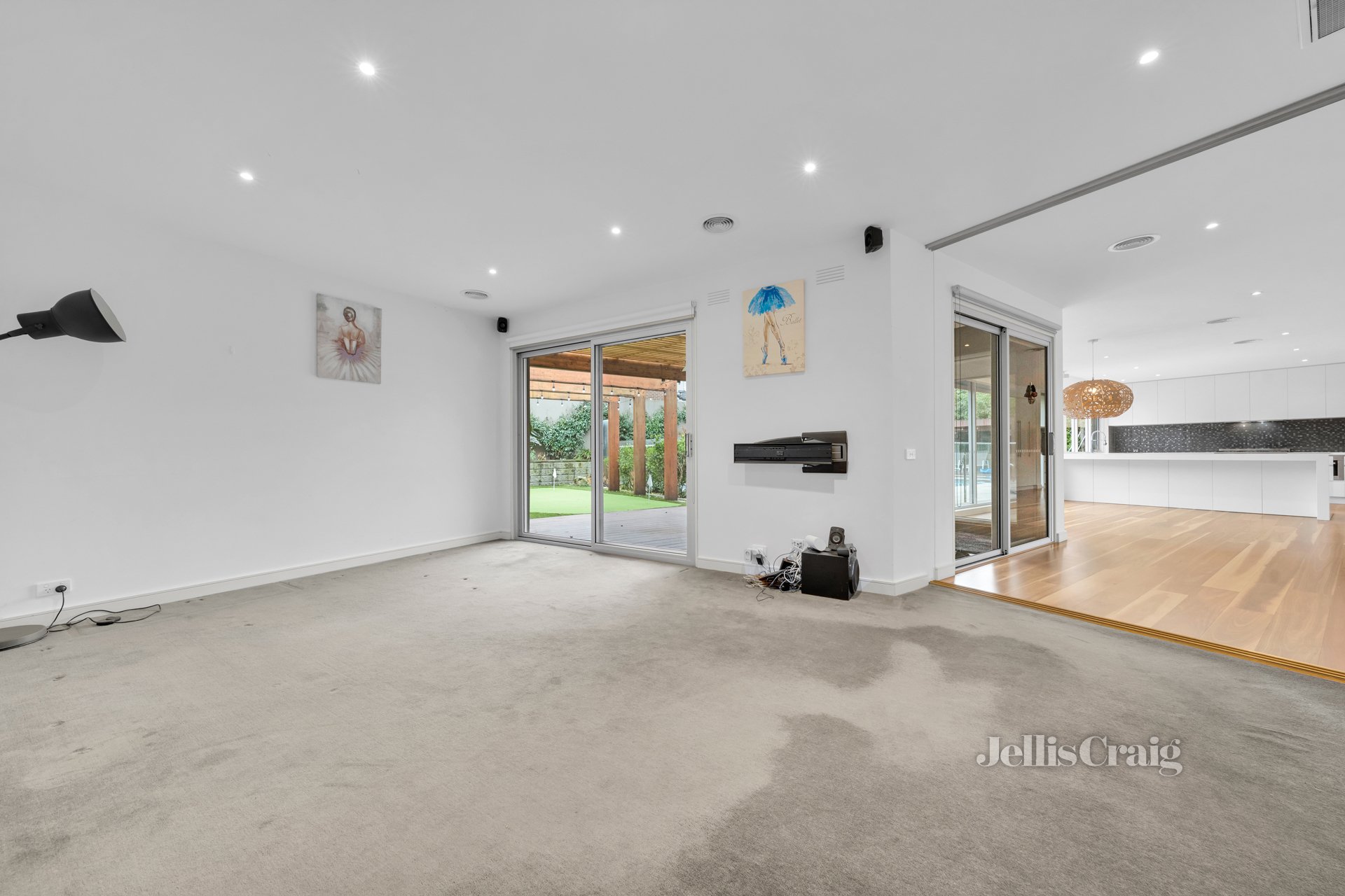 5 Peru Court, Mount Waverley image 8