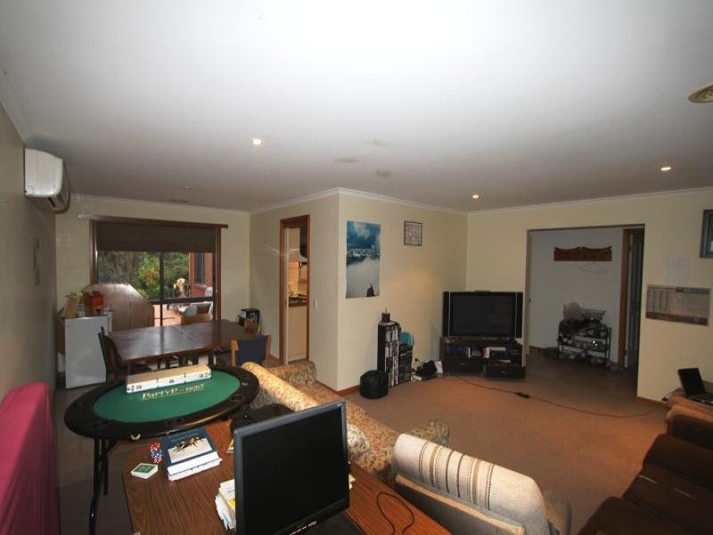 5 Ploughshare Drive, Mount Helen image 4