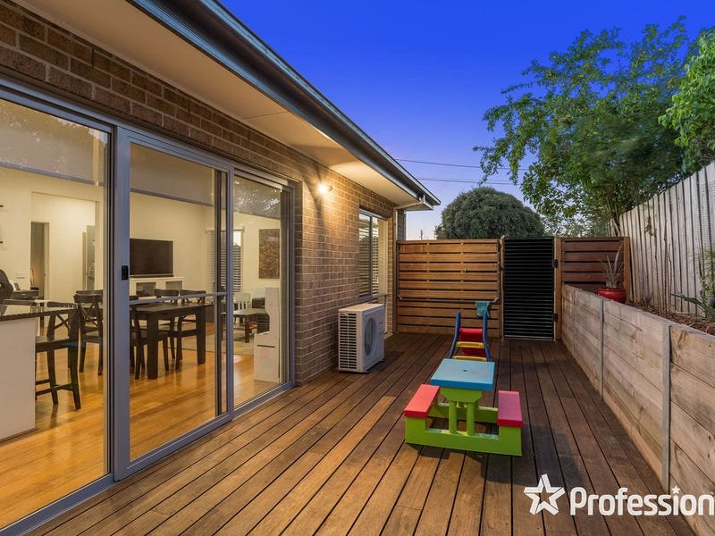 5 Pope Court, Mooroolbark image 9