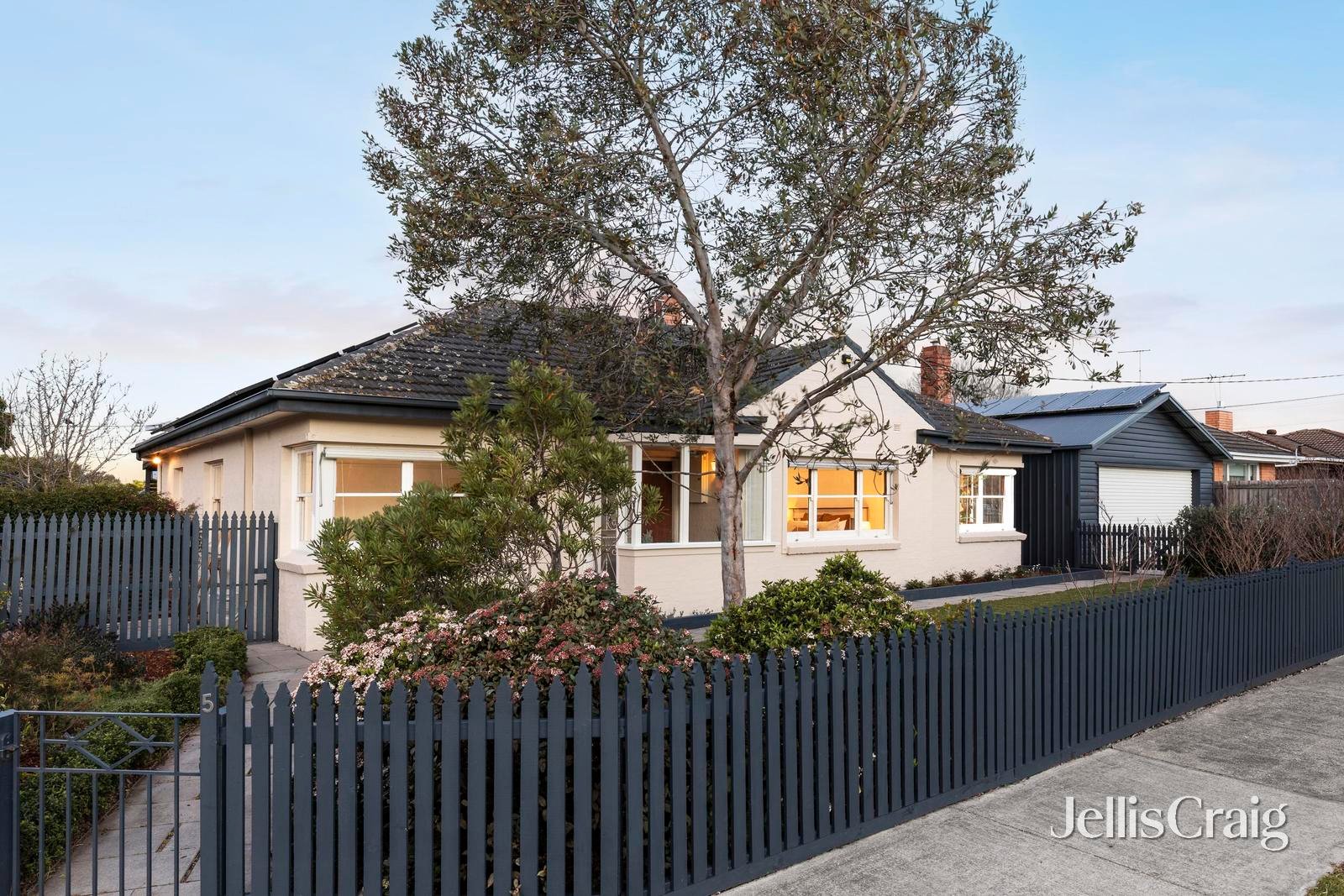 5 Pride Avenue, Hamlyn&nbsp;Heights image 1