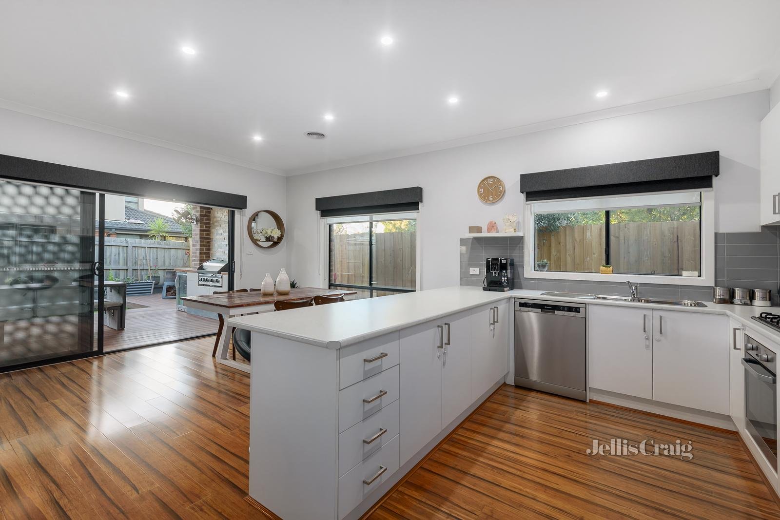 5 Ramsay Street, Bayswater North image 3