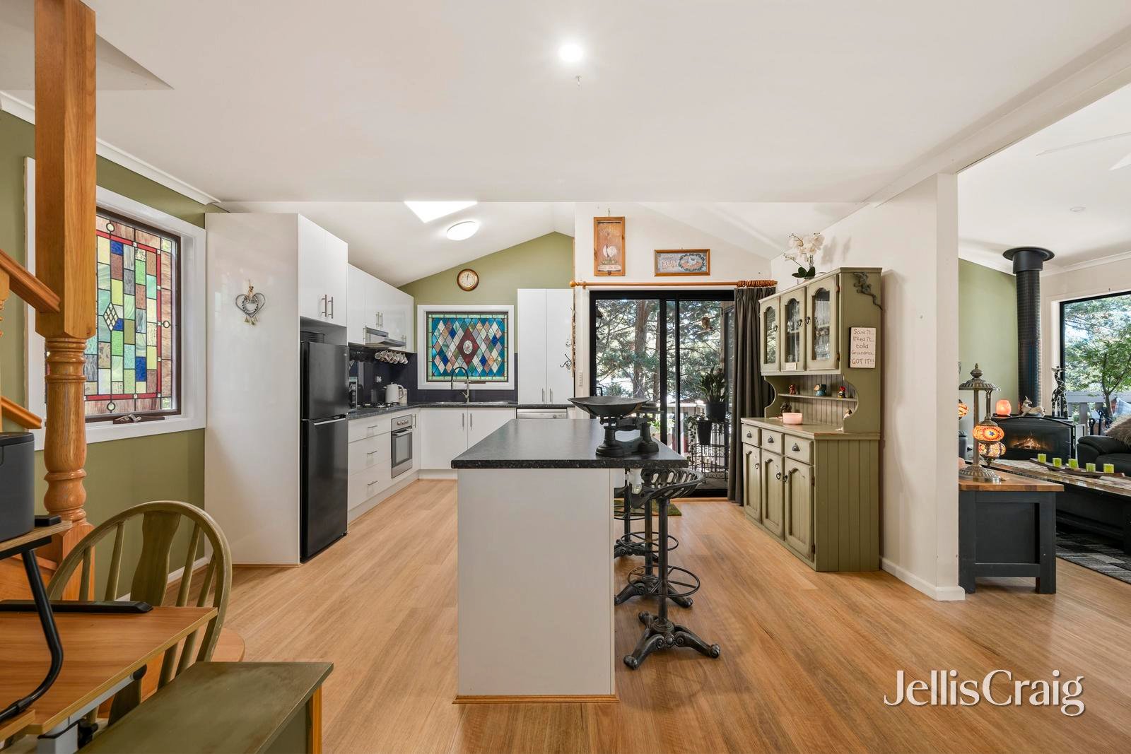 5 Redcliffs Avenue, Warburton image 6