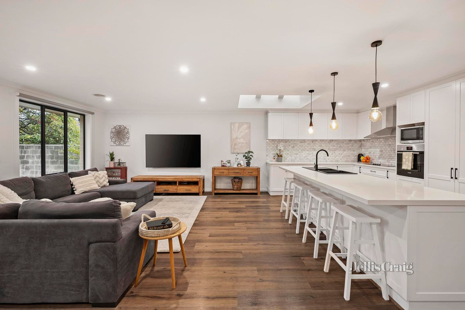 5 Rene Court, Montrose image 2