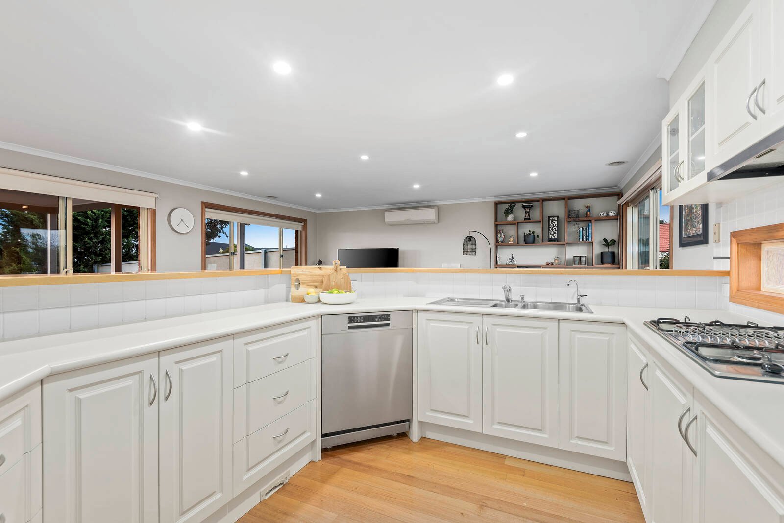 Property Gallery Thumbnail 6
